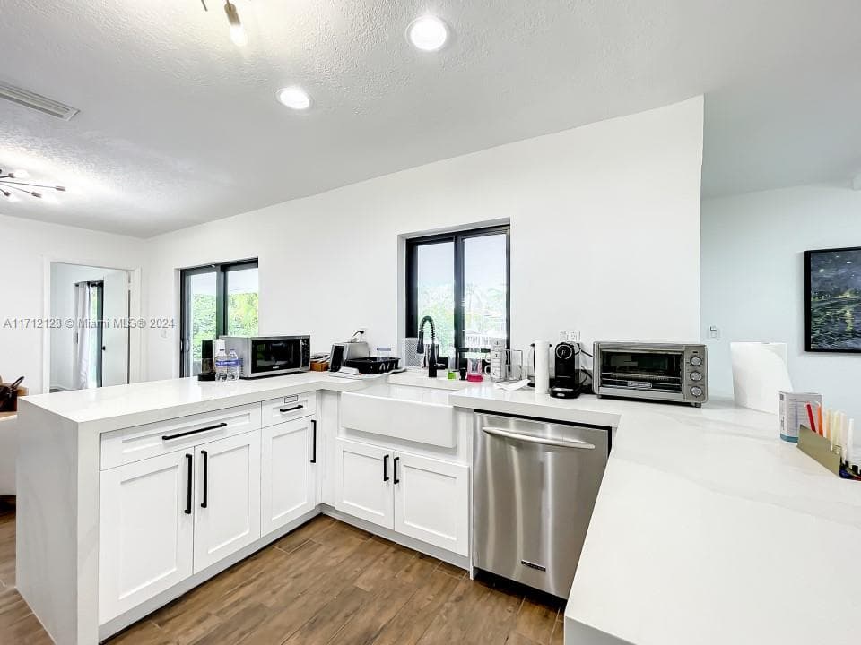 3351 164th St photo 18