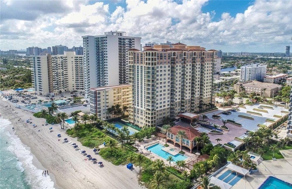 2080 S Ocean Dr 311 photo 1