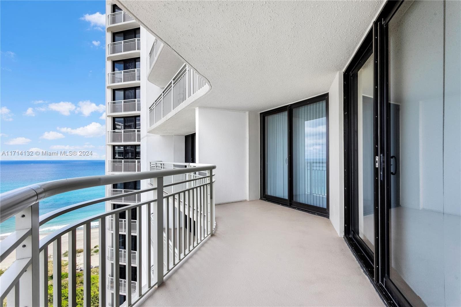 3000 Ocean Dr 20A photo 23