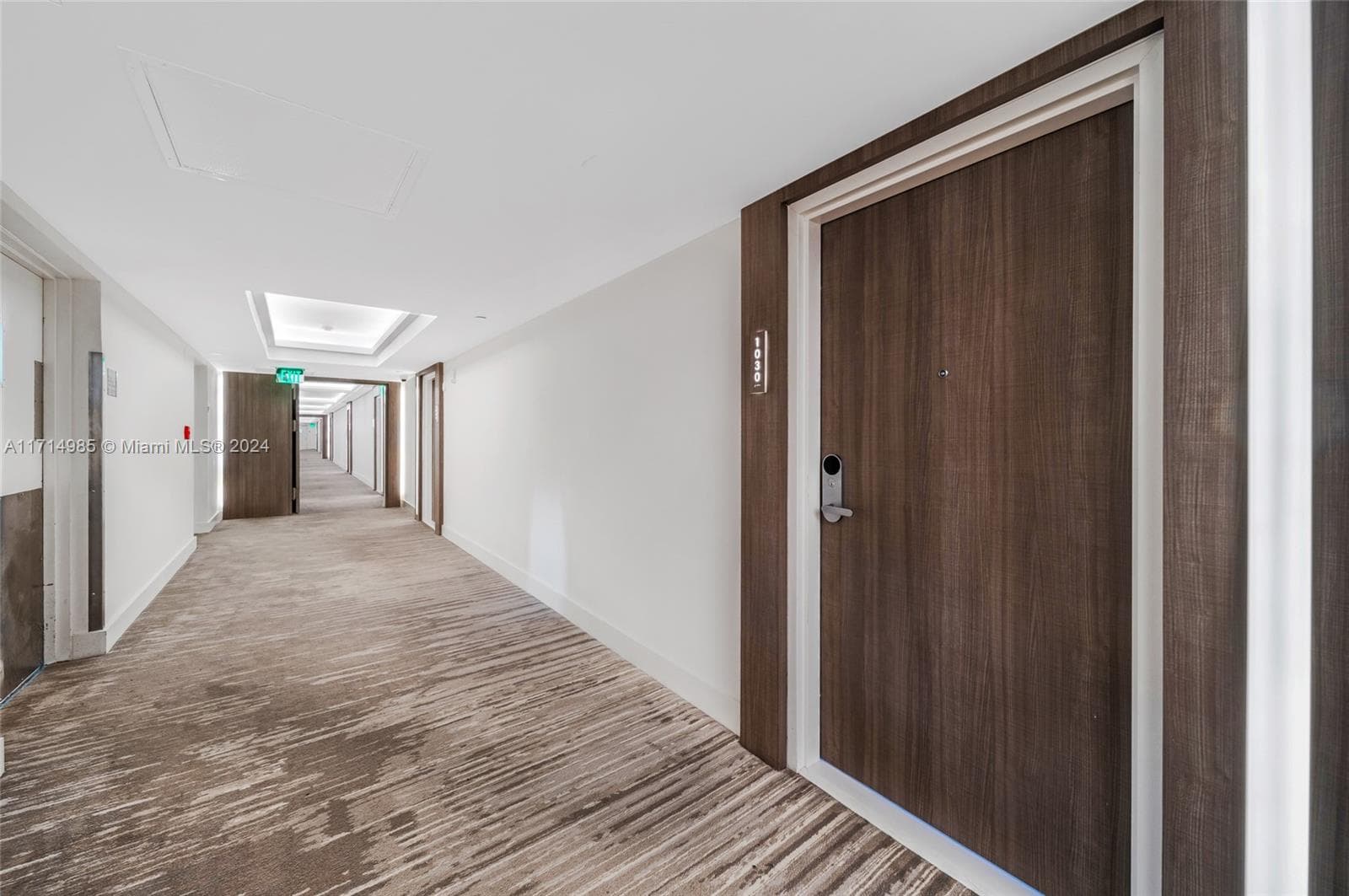 2301 Collins Ave 1030 photo 8