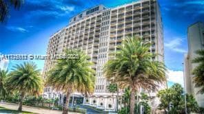 5401 Collins Ave 223 photo 3
