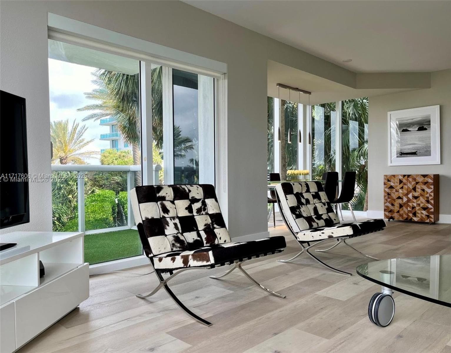 10275 Collins Ave 331 photo 5