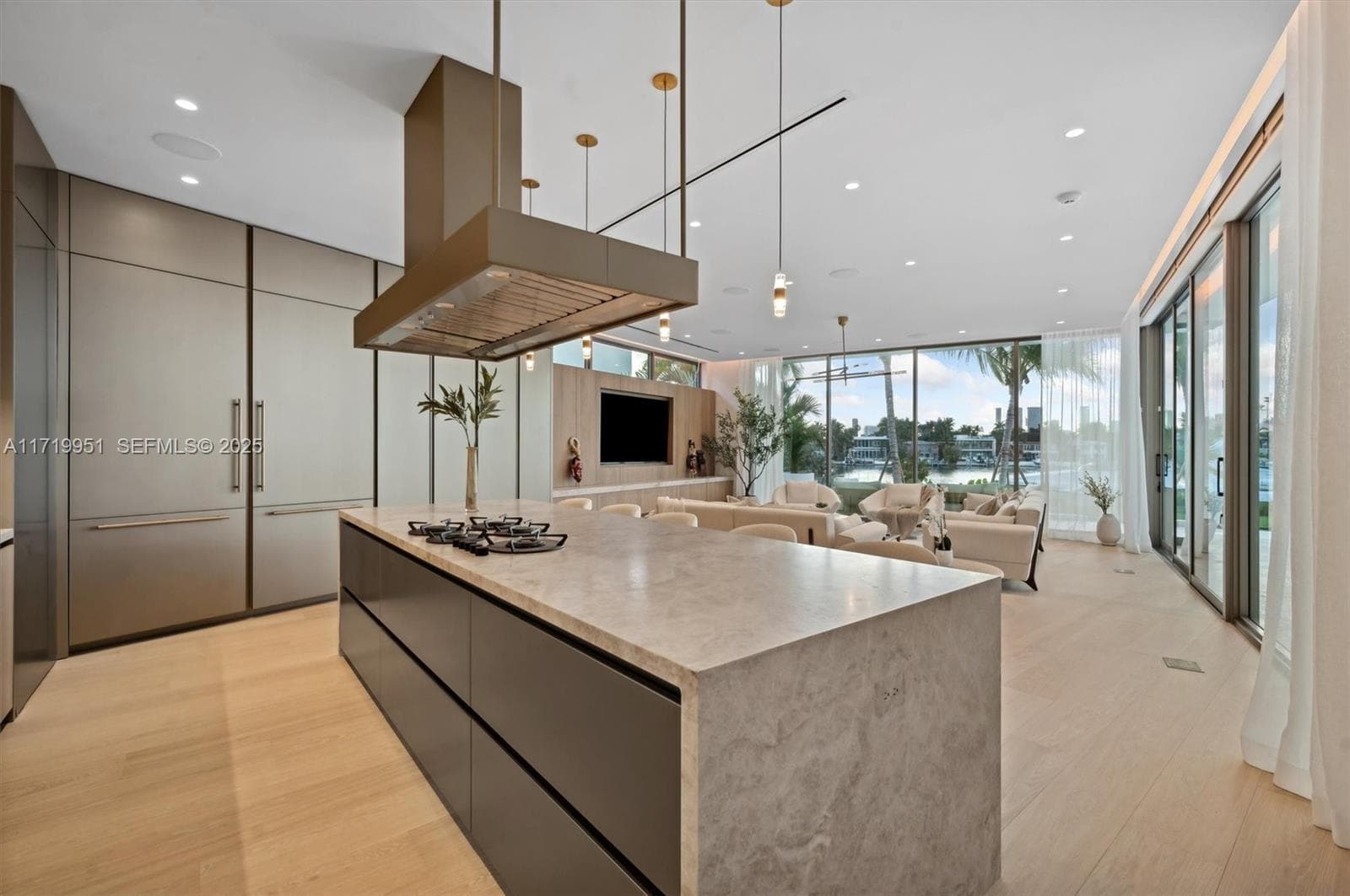 424 Rivo Alto Dr photo 12