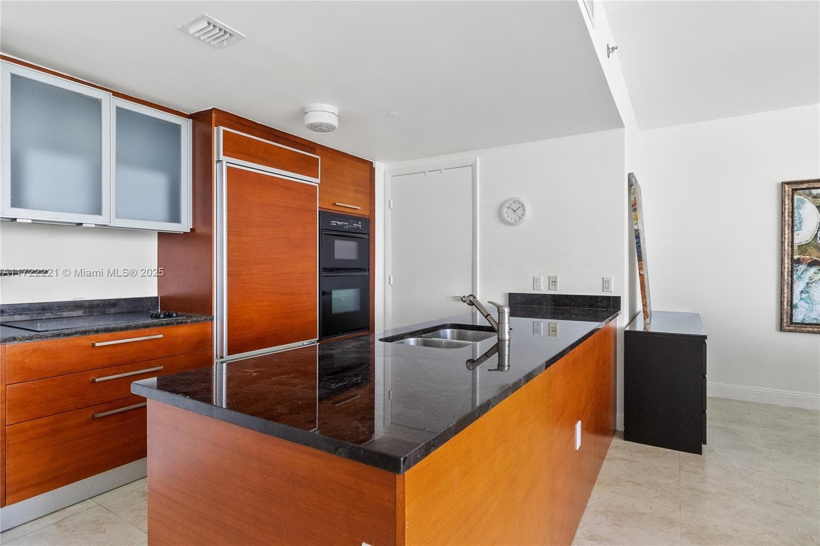 1830 Ocean Dr 4507 photo 6