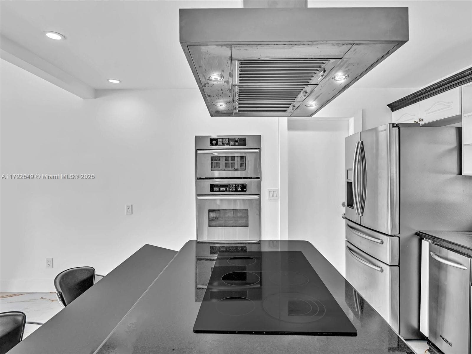 12904 Banyan Rd photo 9