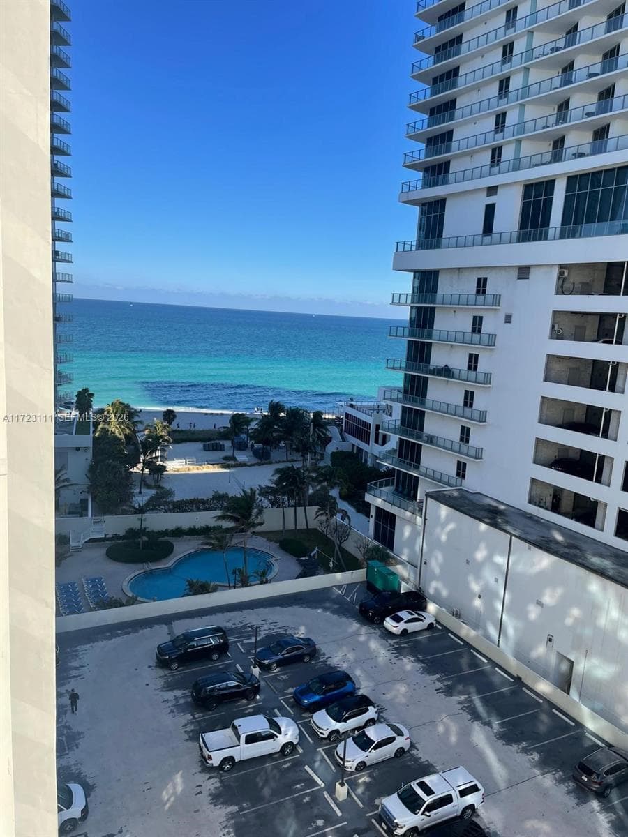 4001 S Ocean Dr 10D photo 3