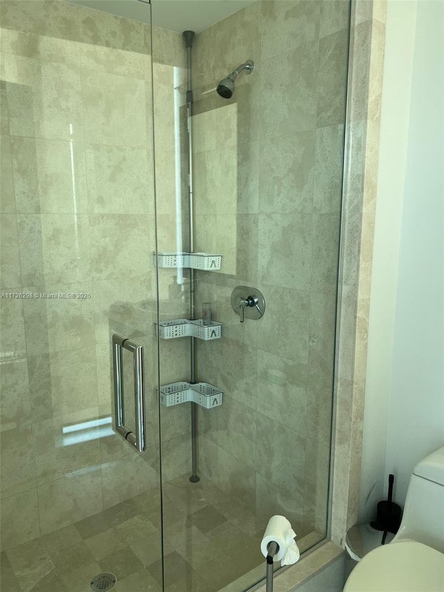 17121 Collins Ave 2008 photo 15