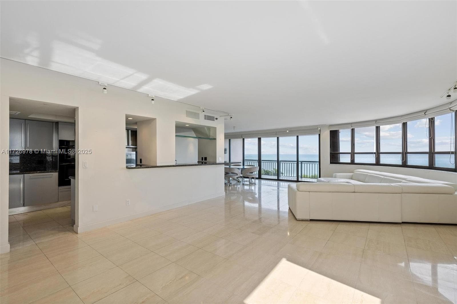 10175 Collins Ave 502 photo 12
