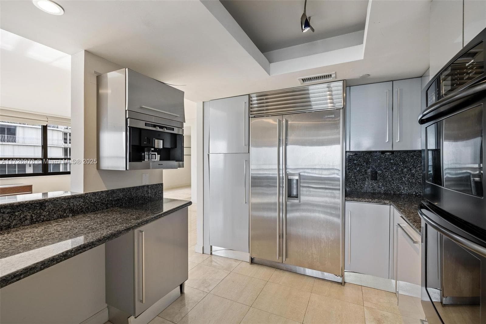 10175 Collins Ave 502 photo 10