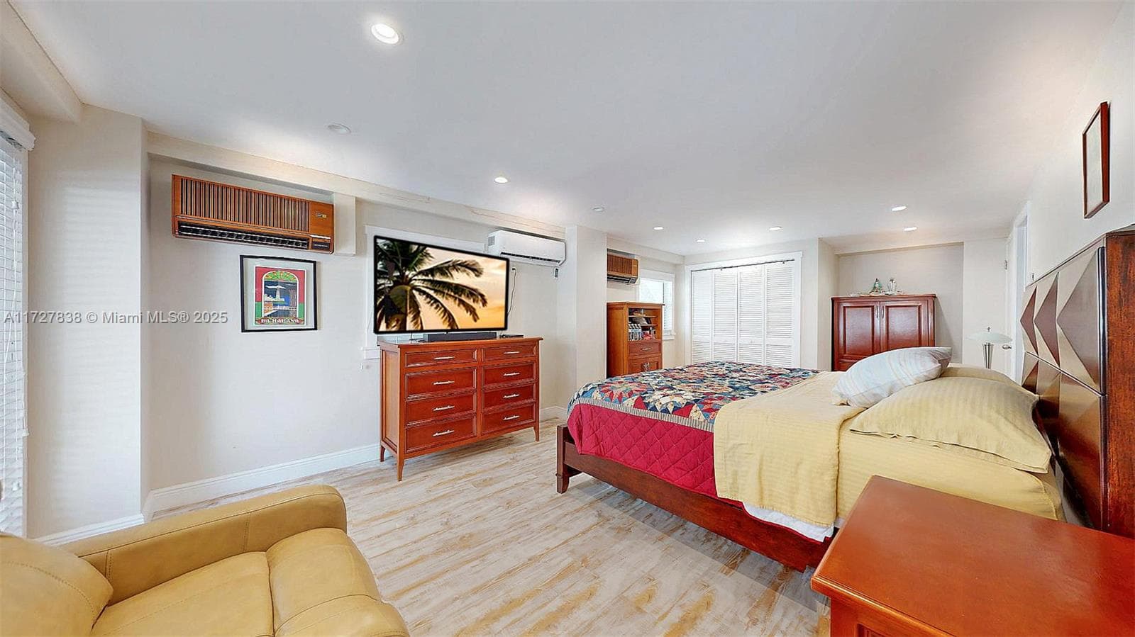 28 Center Ln photo 9