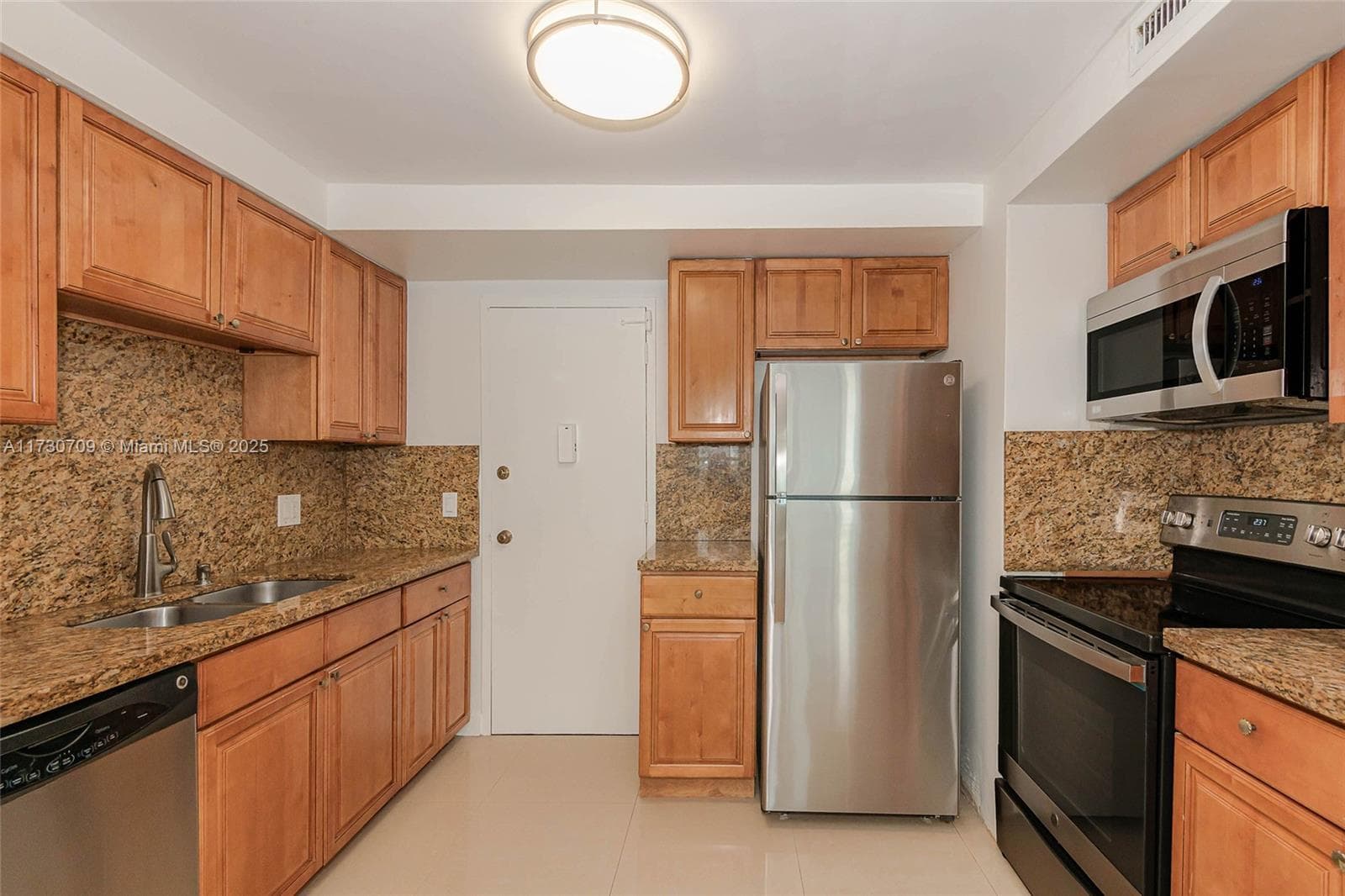 3505 S Ocean Dr 1411 photo 15