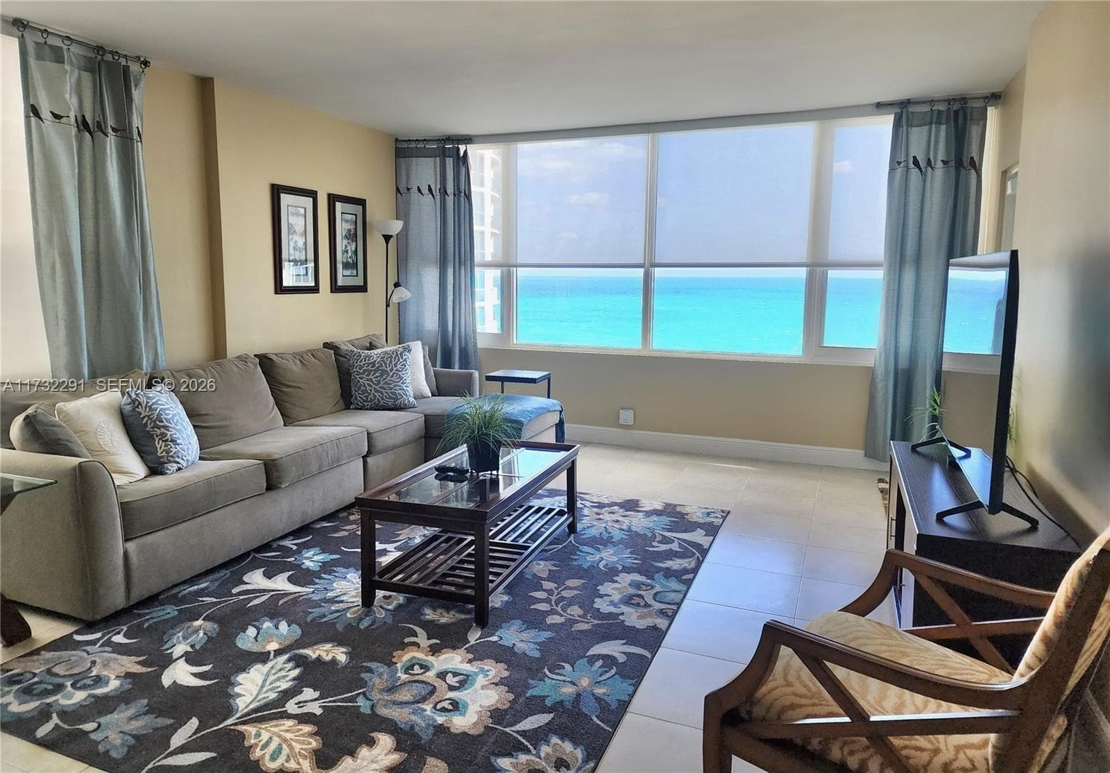 3505 S Ocean Dr 1206 photo 1