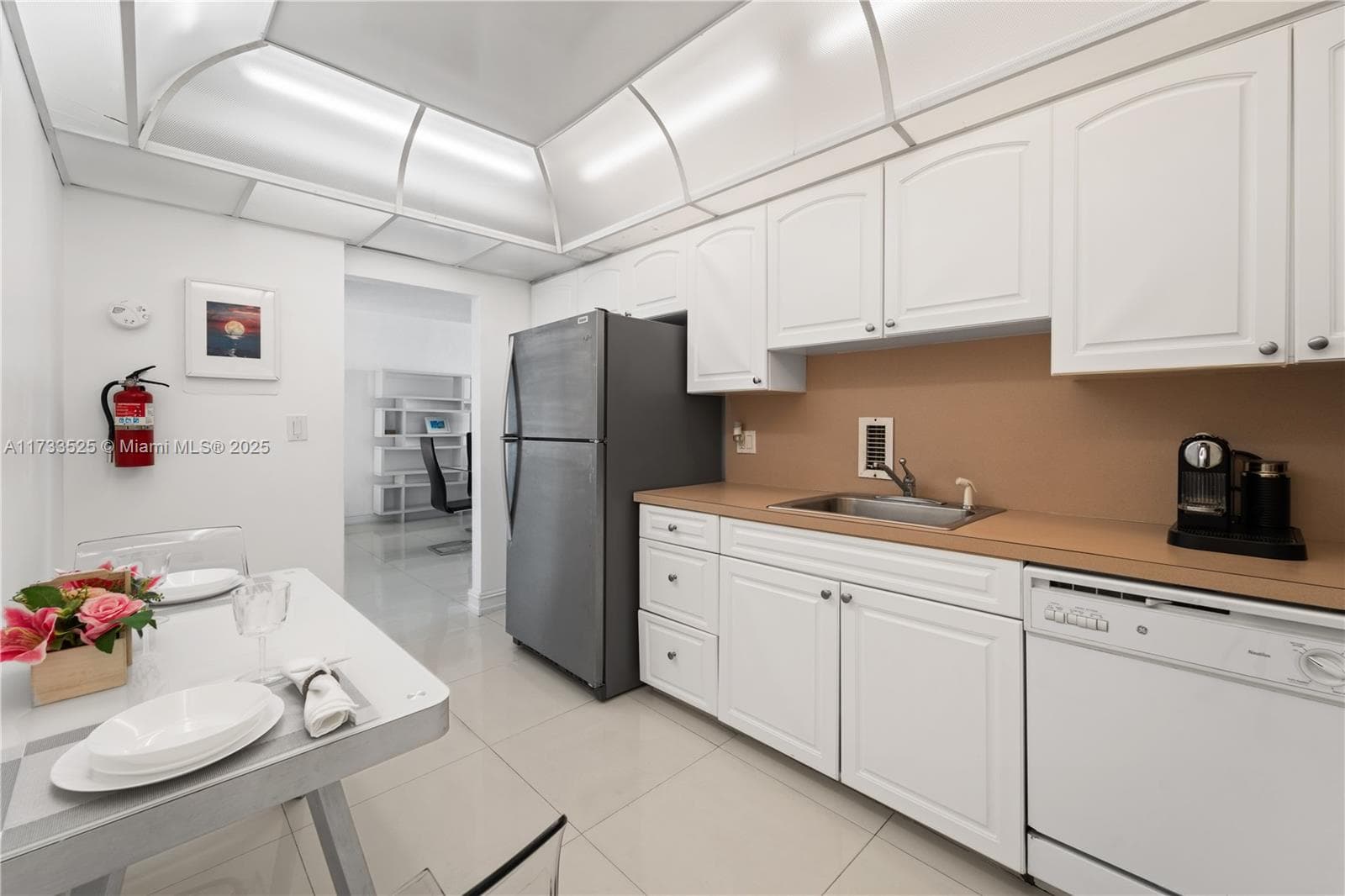 4001 Ocean Dr 10G photo 14