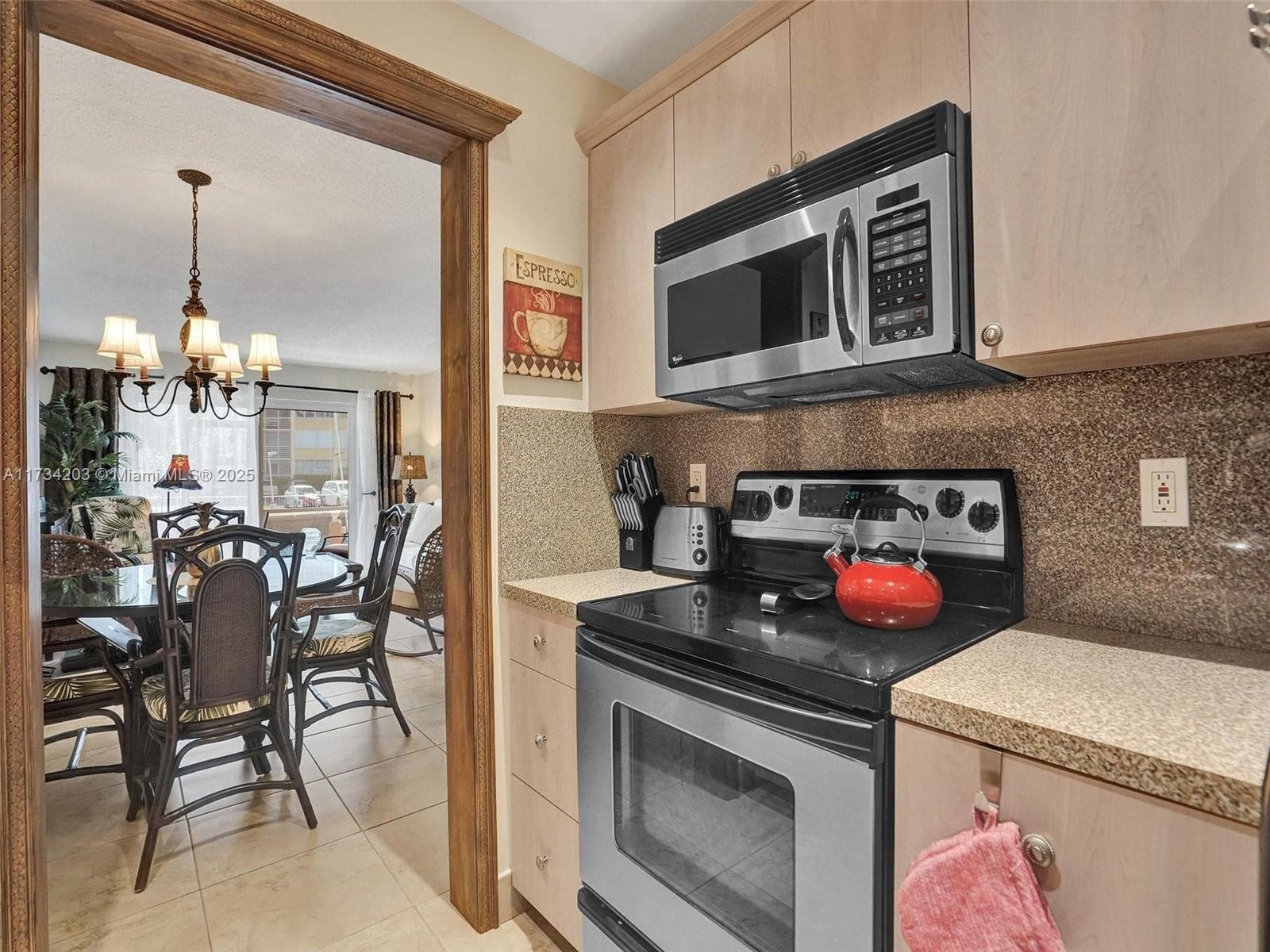 2600 Diana Dr 105 photo 4
