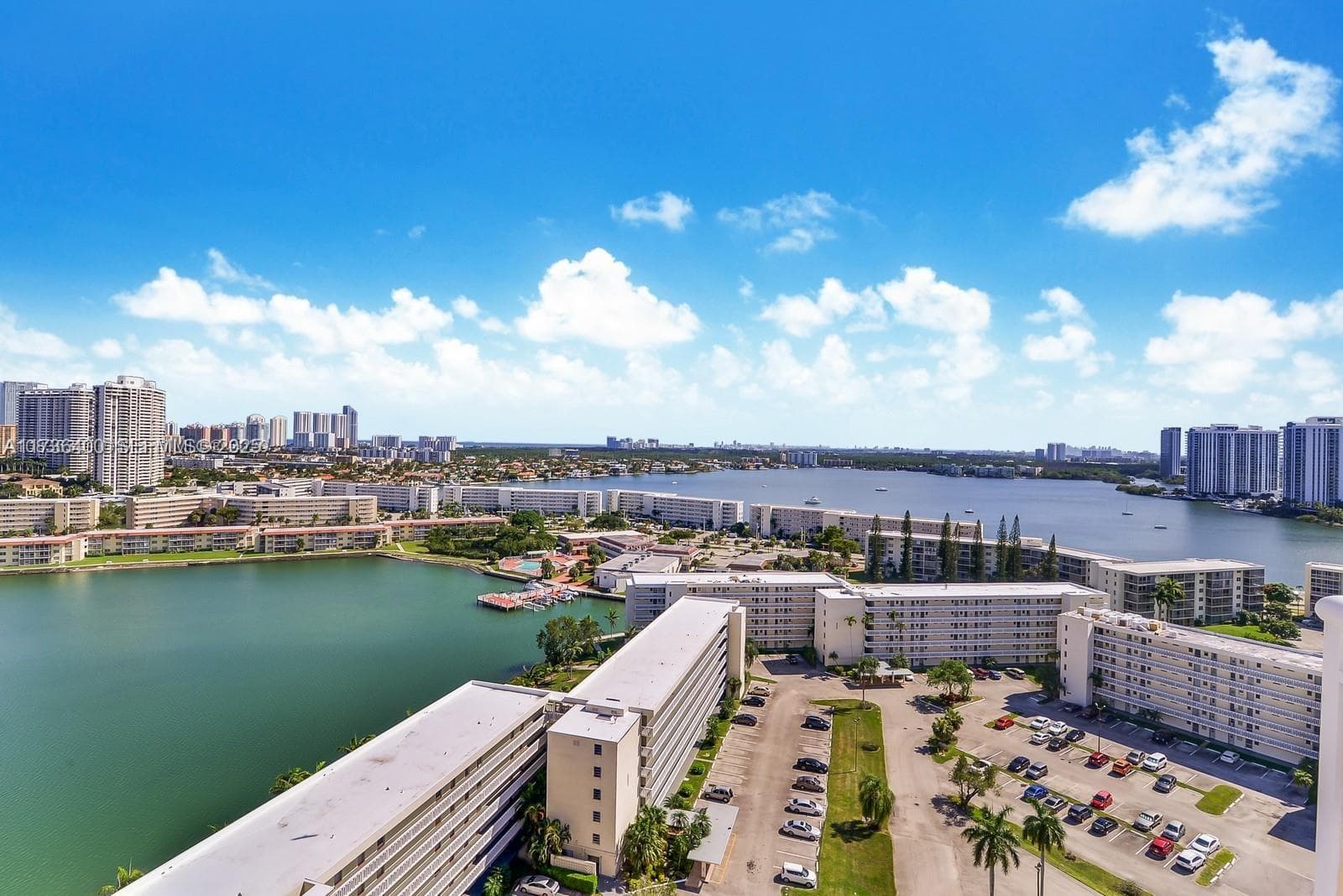 18031 Biscayne Blvd PH01 photo 17