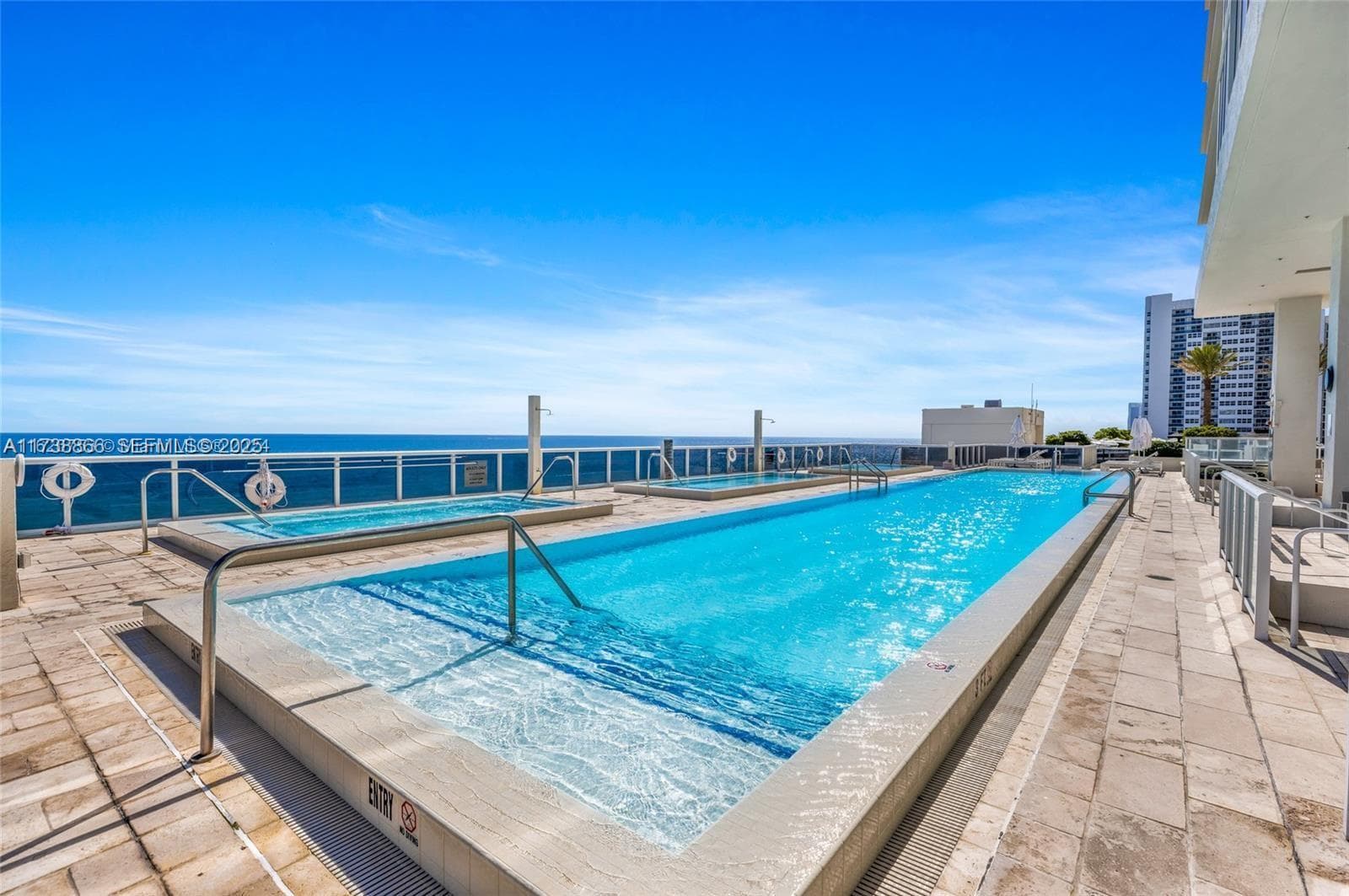 1830 Ocean Dr 2209 photo 21