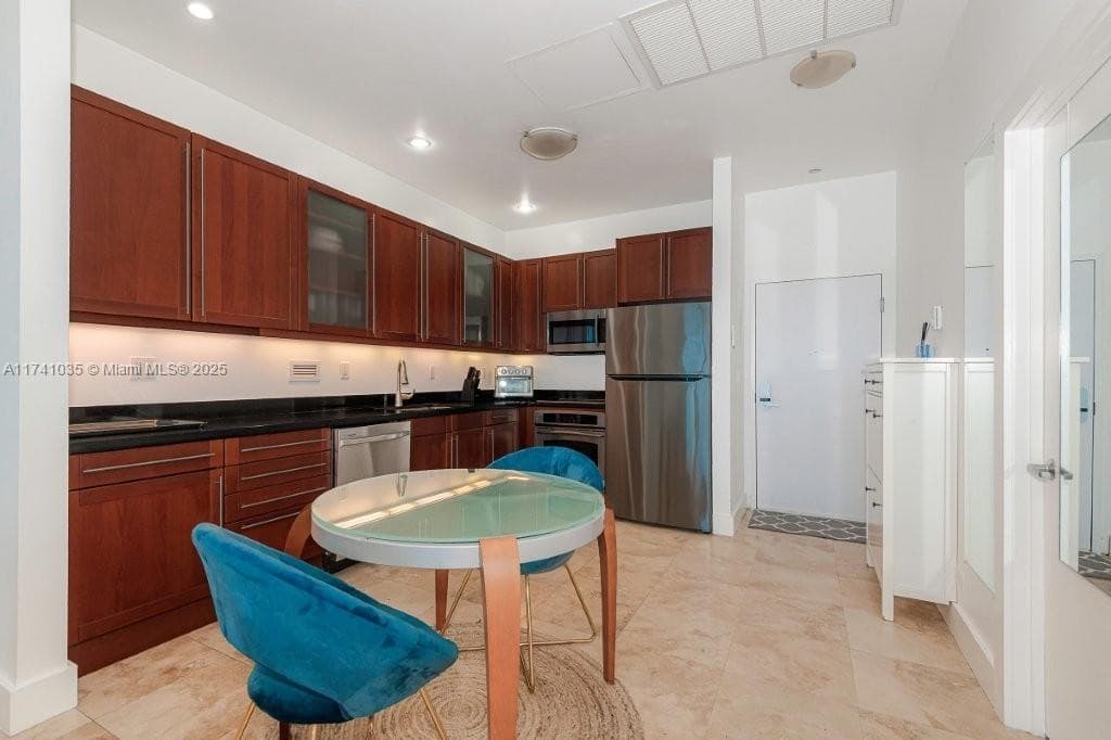 2301 Collins Ave 1629 photo 19