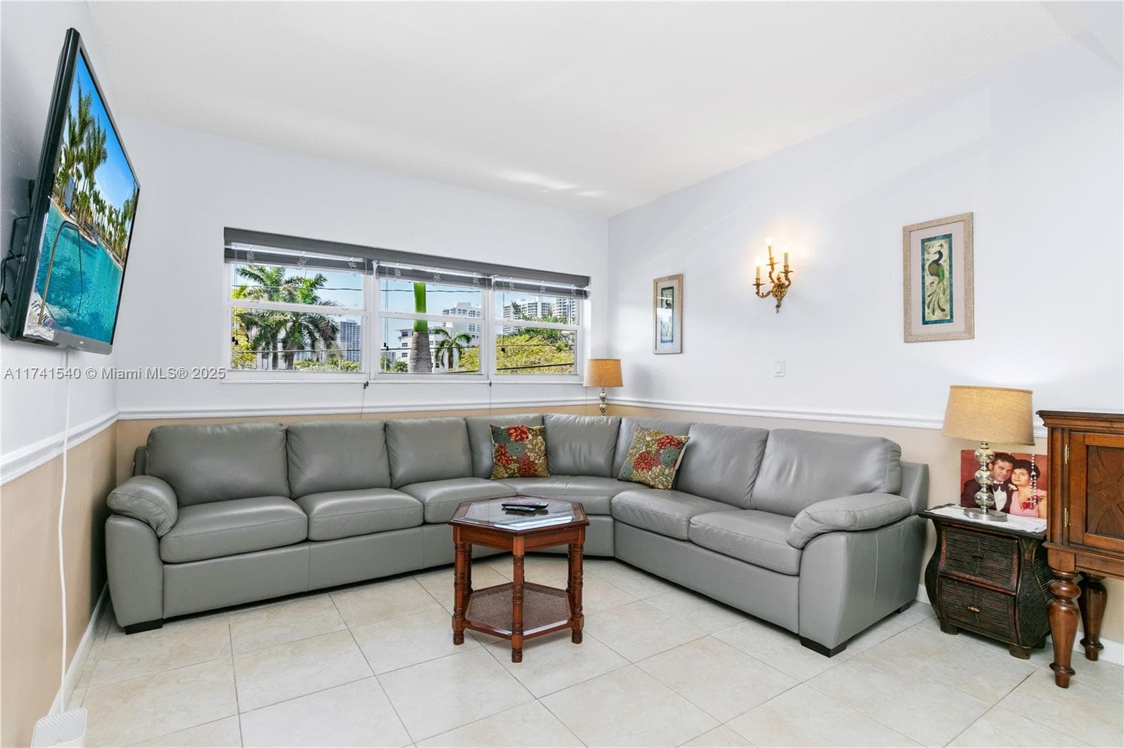 3131 Ocean Dr 211 photo 13