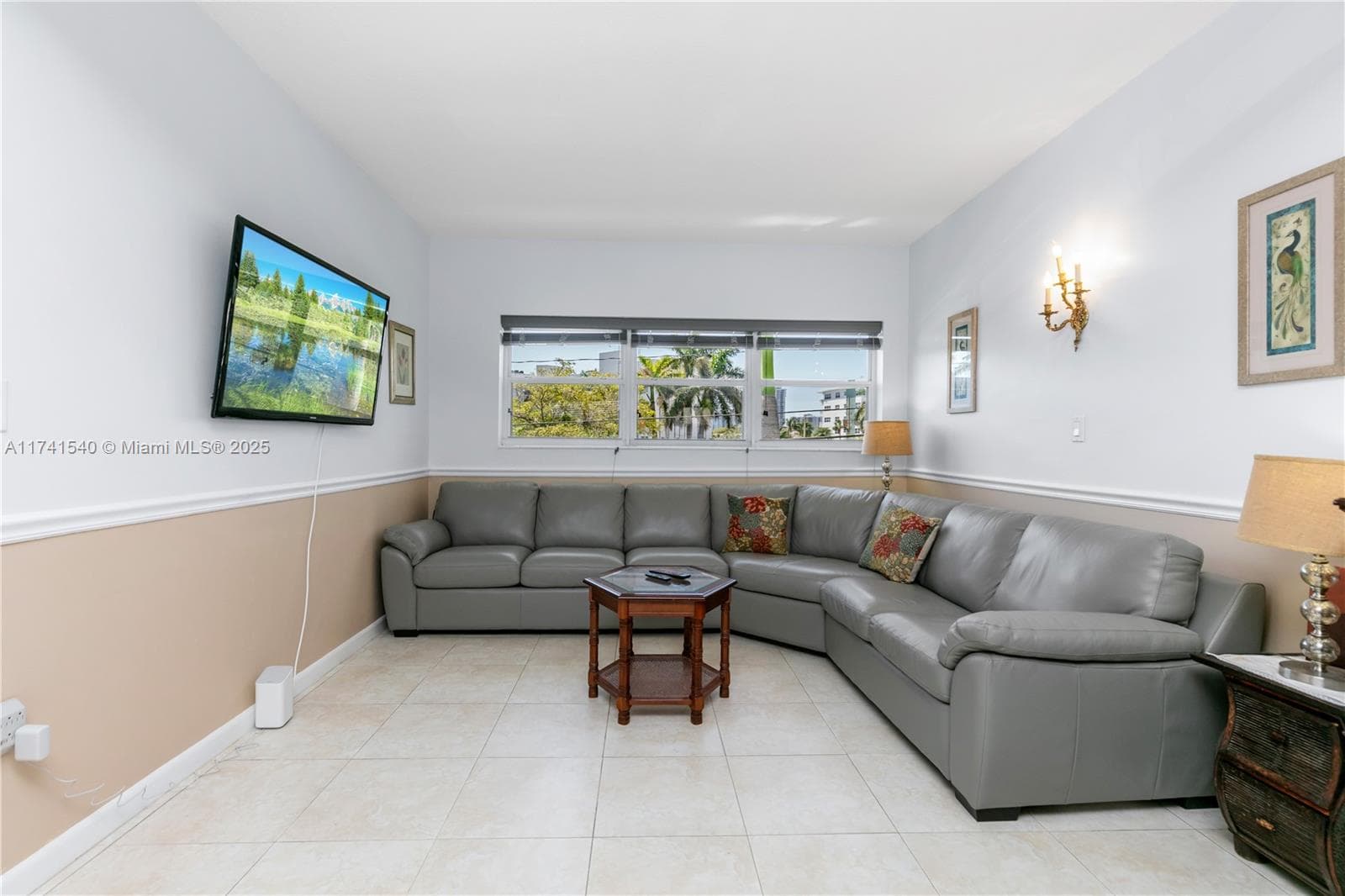 3131 Ocean Dr 211 photo 12