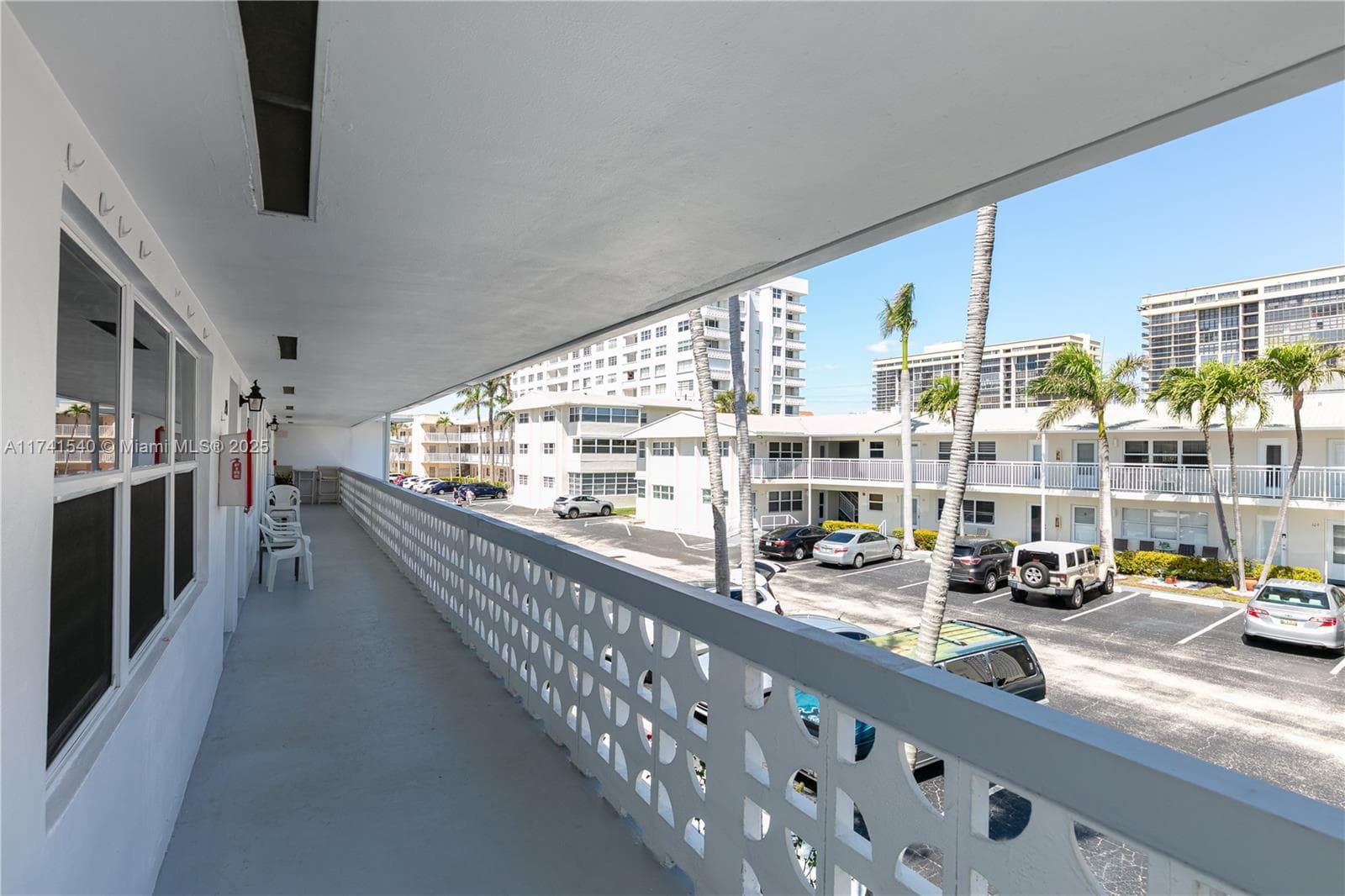 3131 Ocean Dr 211 photo 24