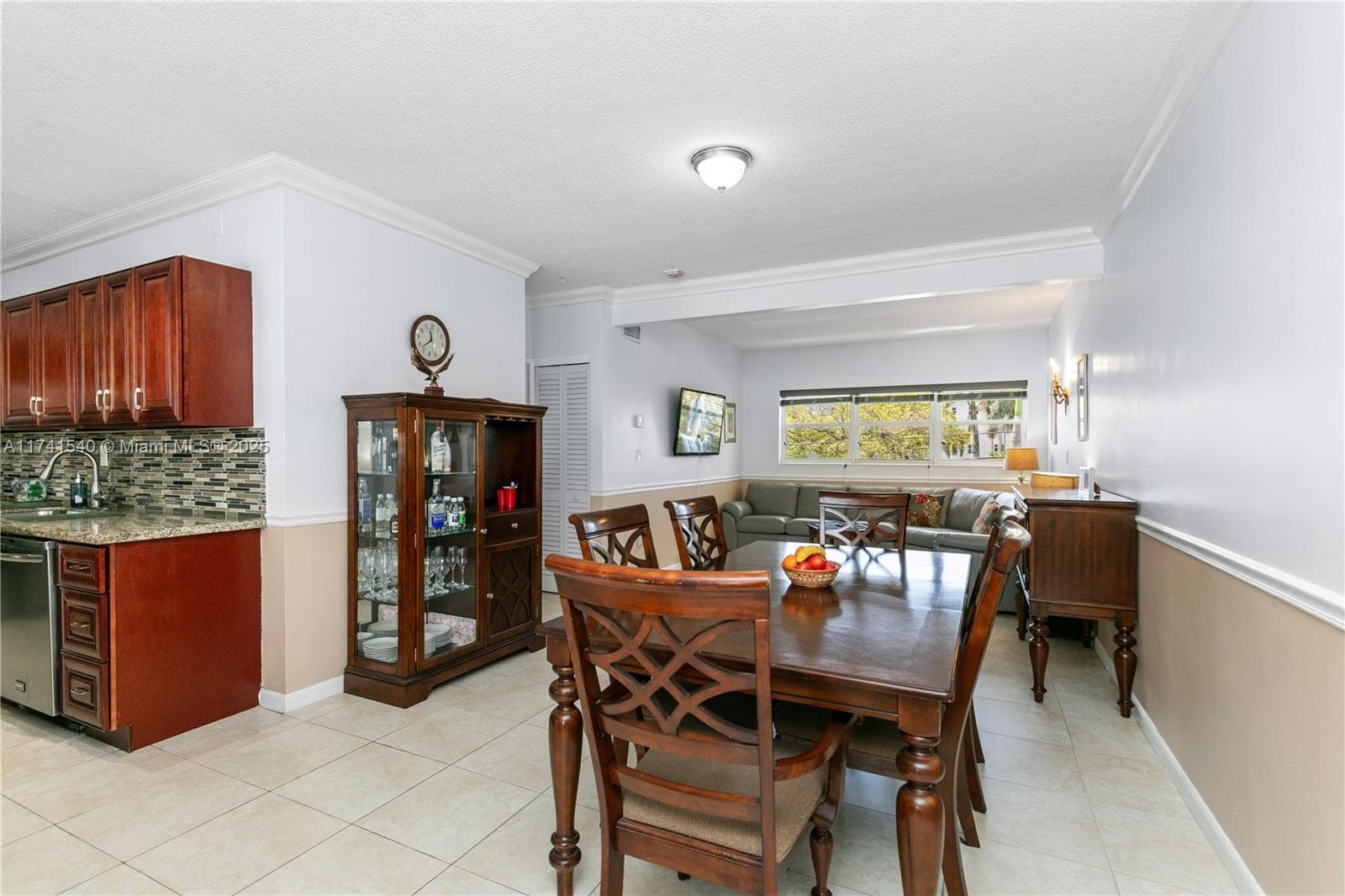 3131 Ocean Dr 211 photo 15