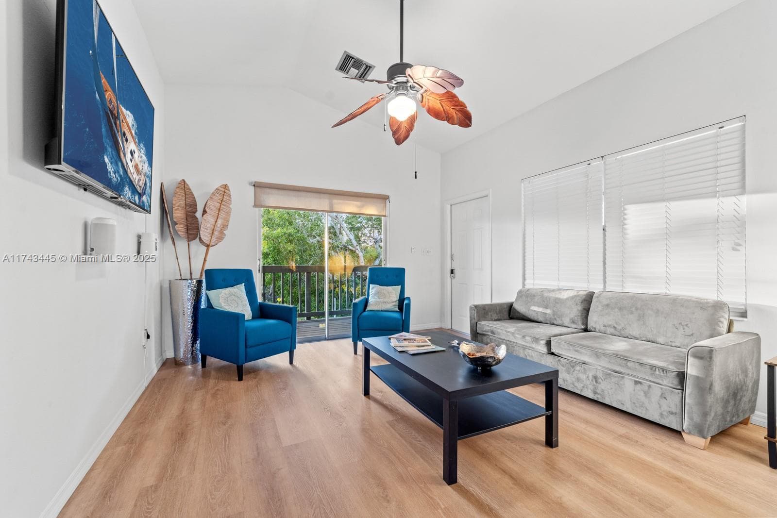 3635 Trade Winds St photo 19