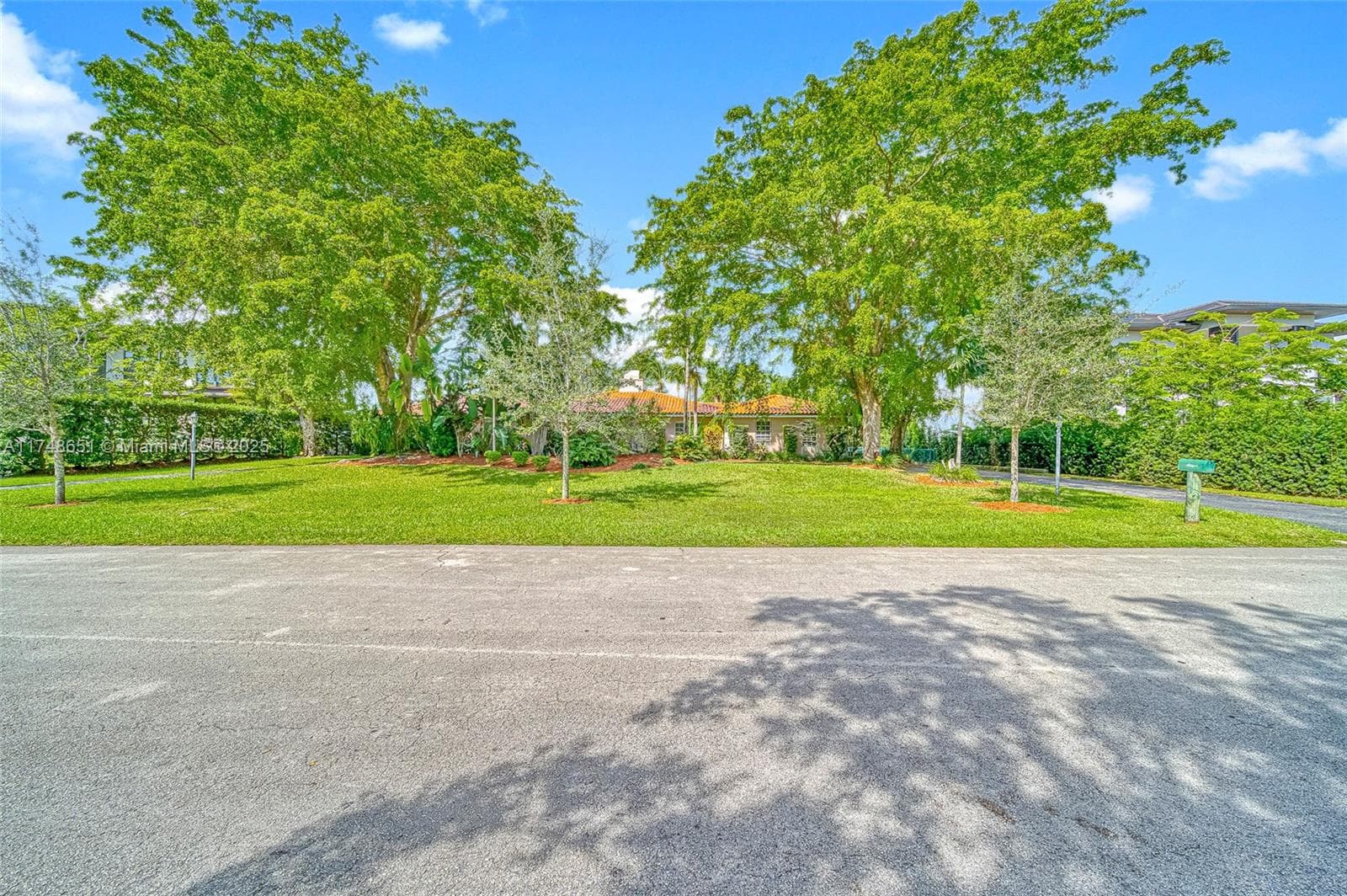 9370 Balada St photo 16