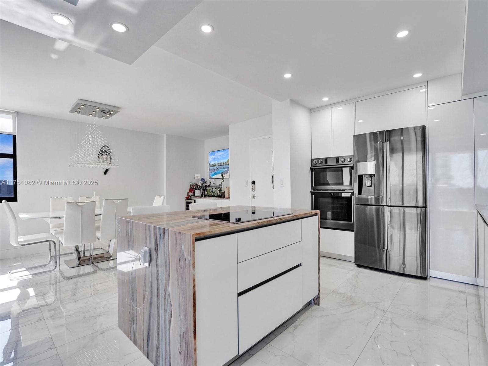 1600 Ocean Dr 14K photo 8
