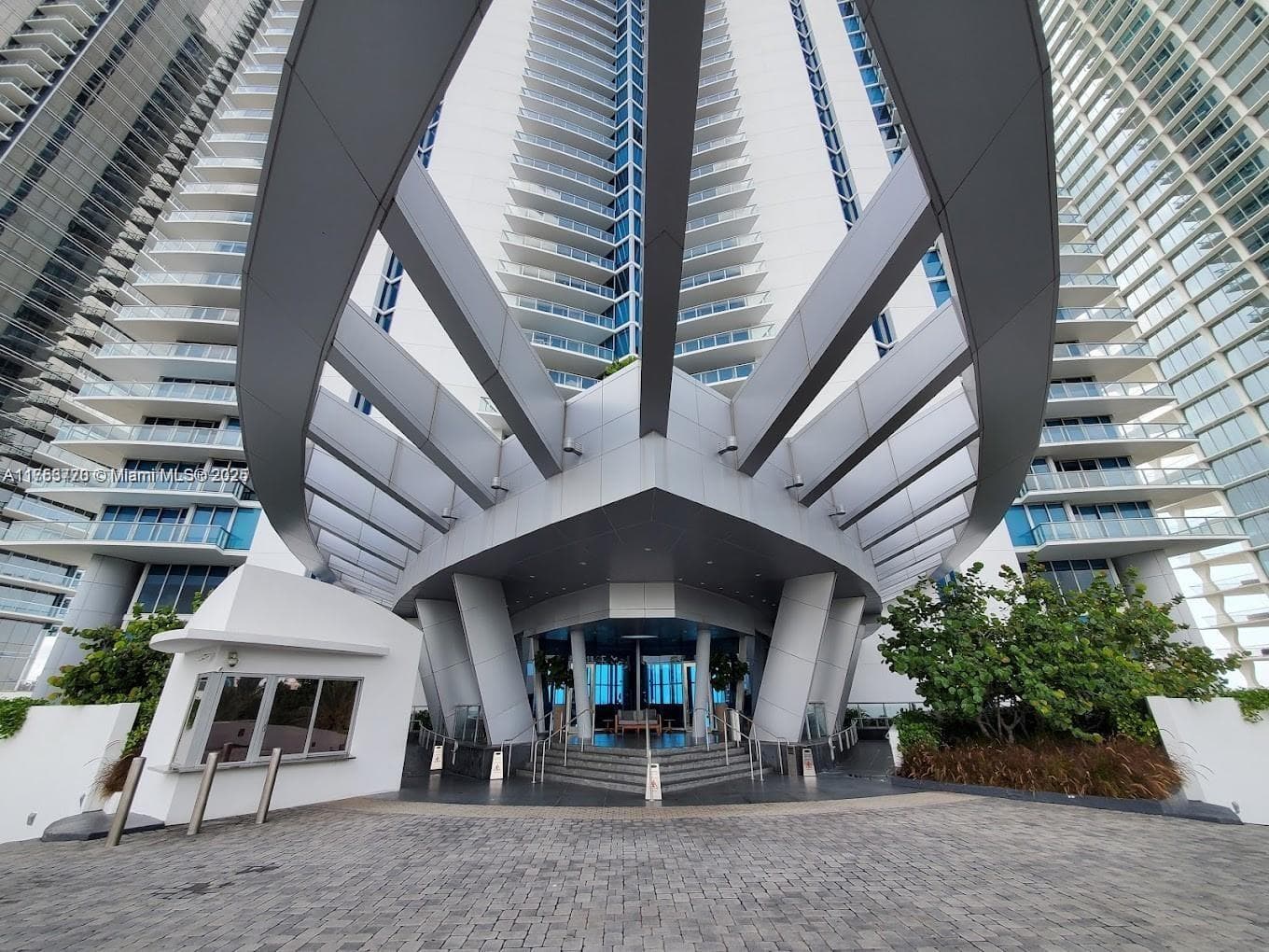 17001 Collins Ave 4705 photo 20