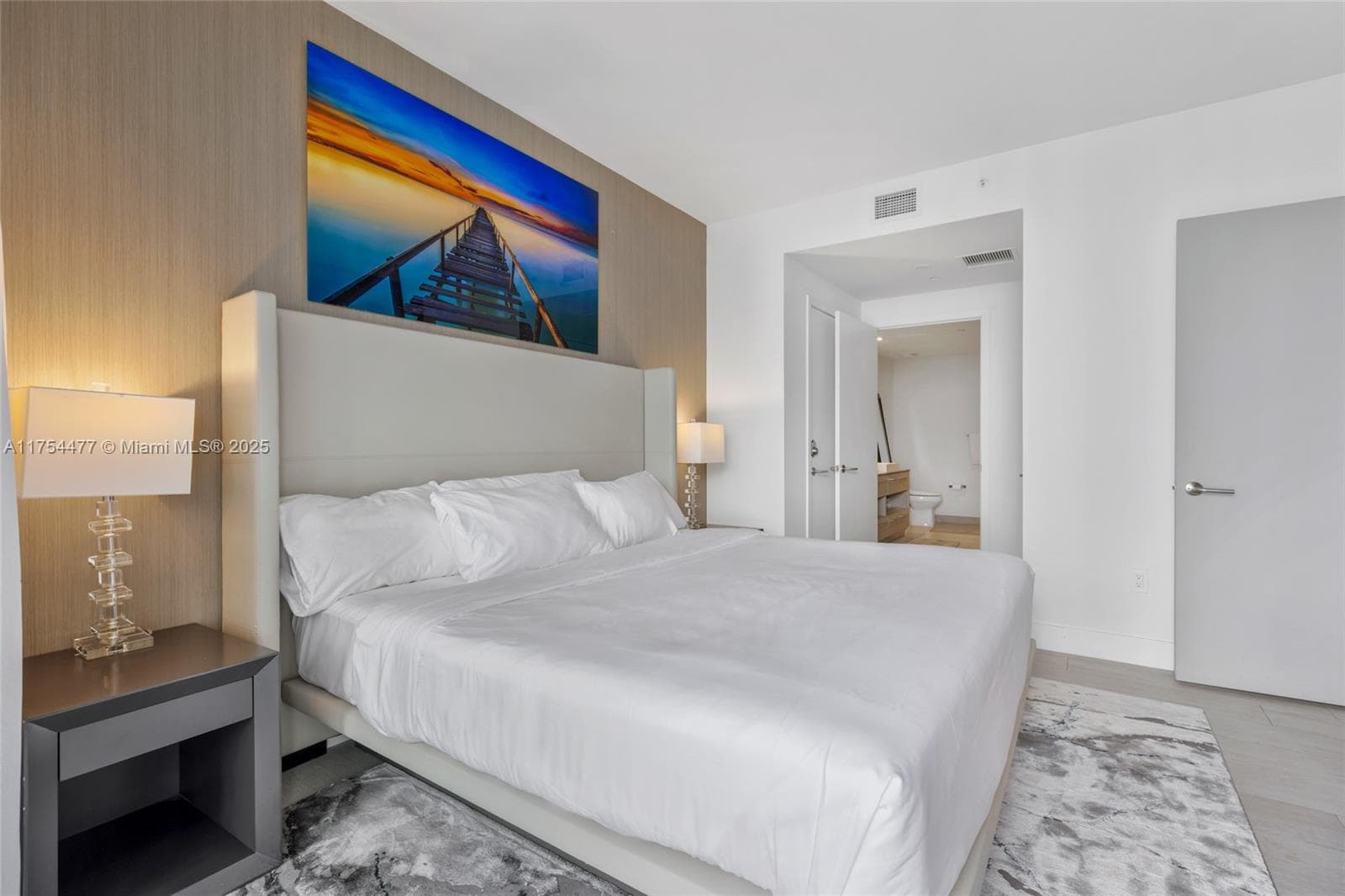 4010 Ocean Dr R2505 photo 15