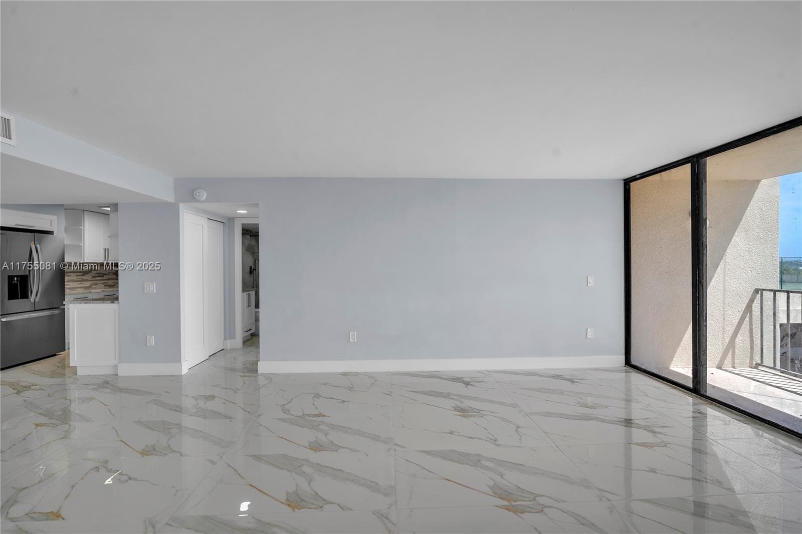 5600 Flagler Dr 304 photo 6