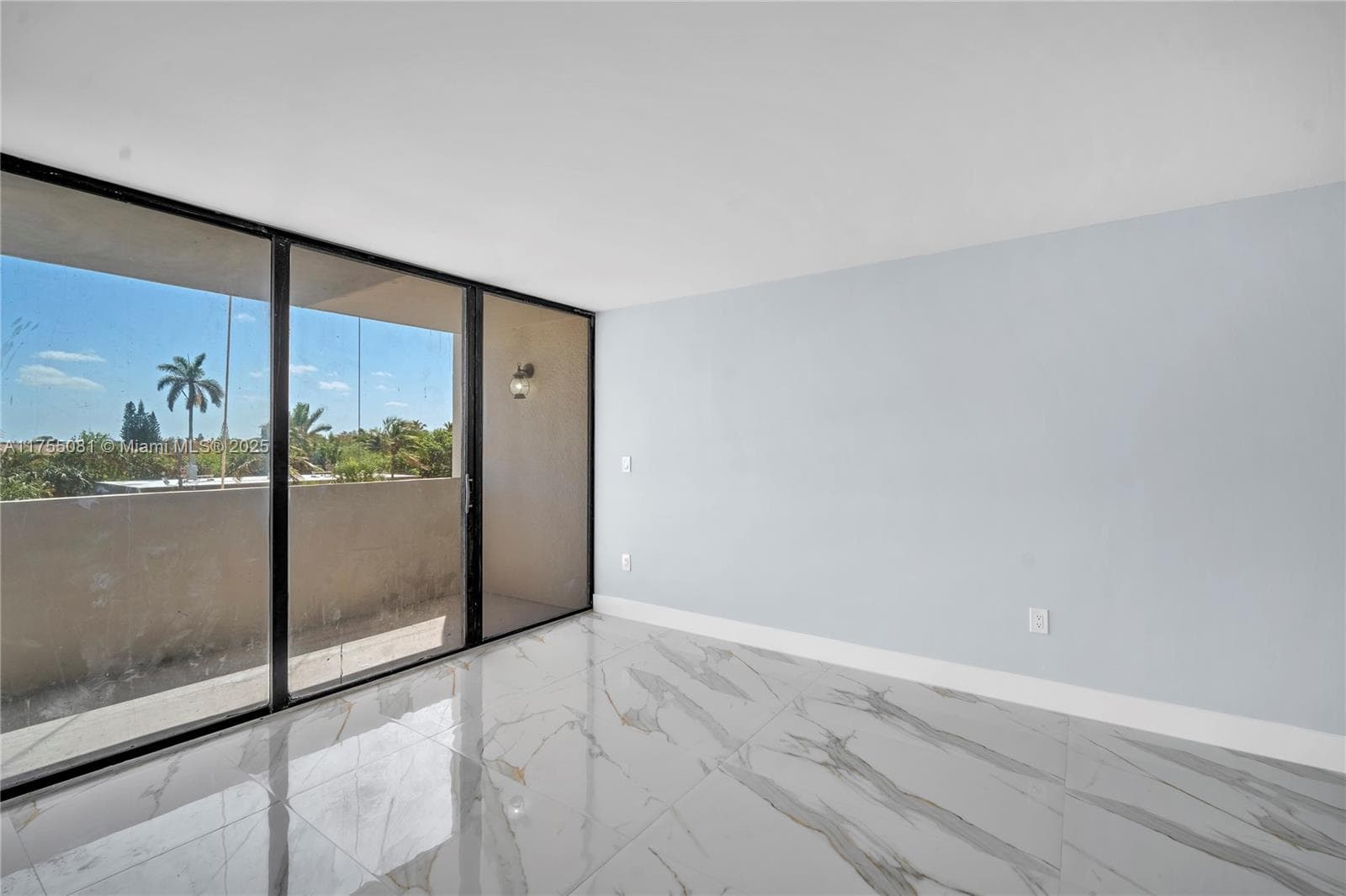 5600 Flagler Dr 304 photo 16