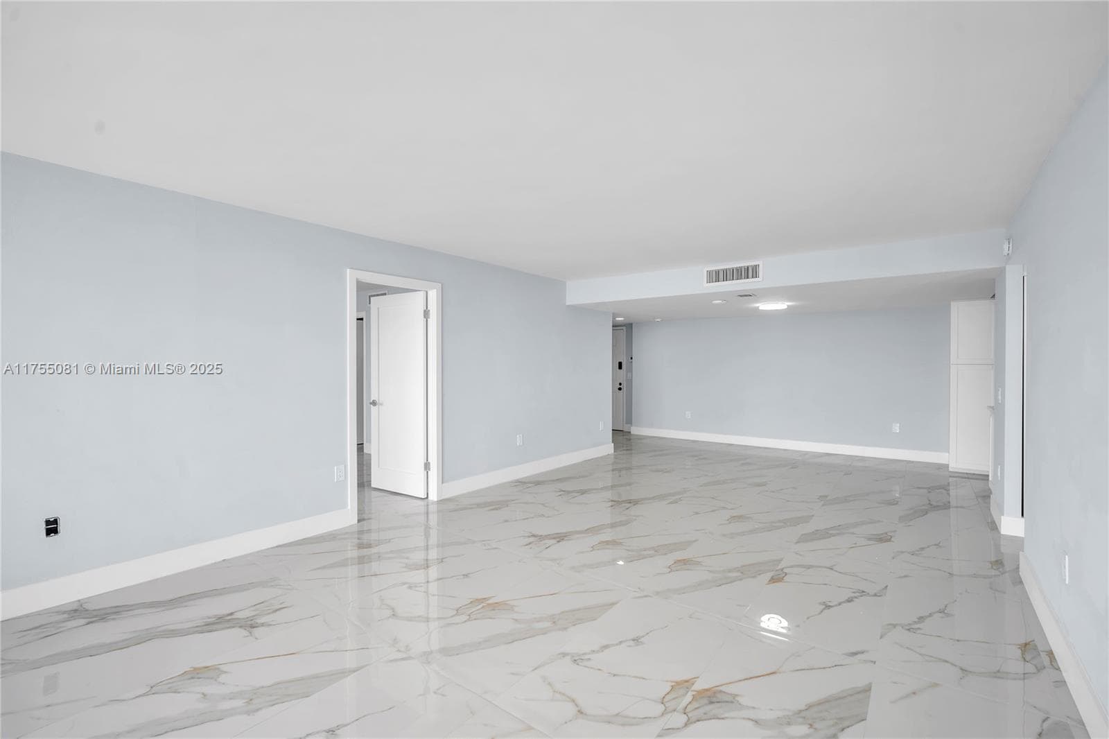 5600 Flagler Dr 304 photo 8