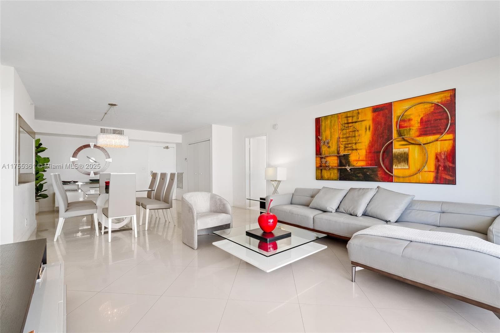 9195 Collins Ave 1103 photo 5