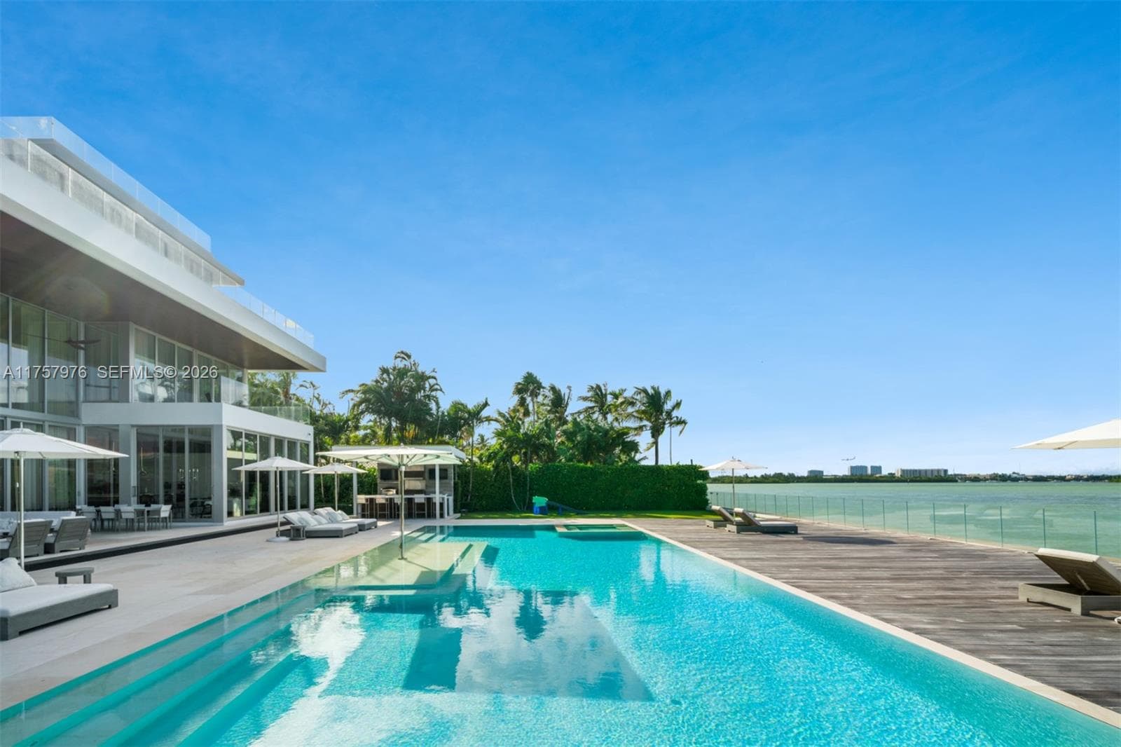 284 Bal Bay Dr photo 13