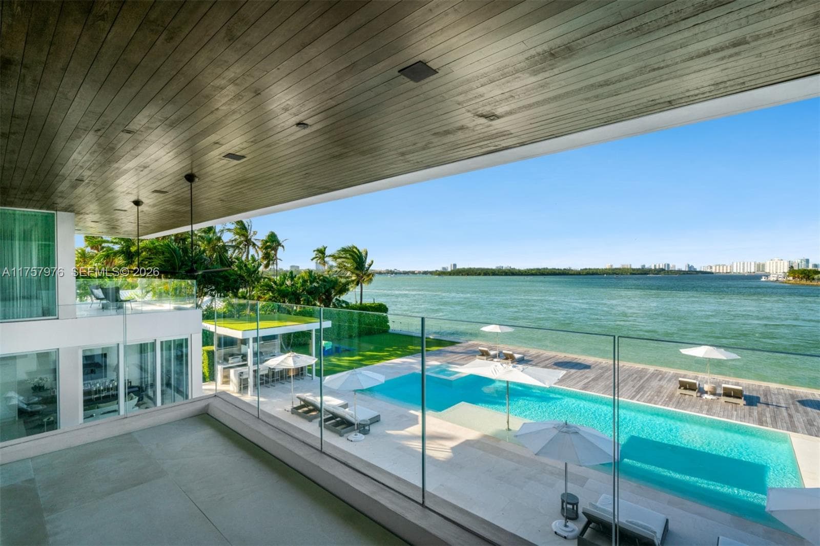 284 Bal Bay Dr photo 17