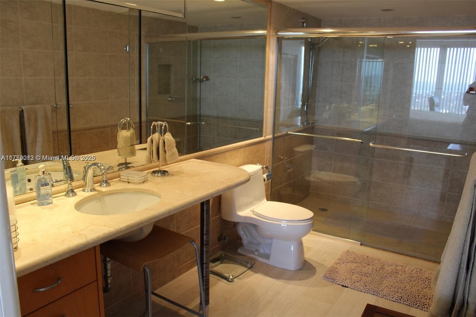 881 Ocean Dr 22F photo 13