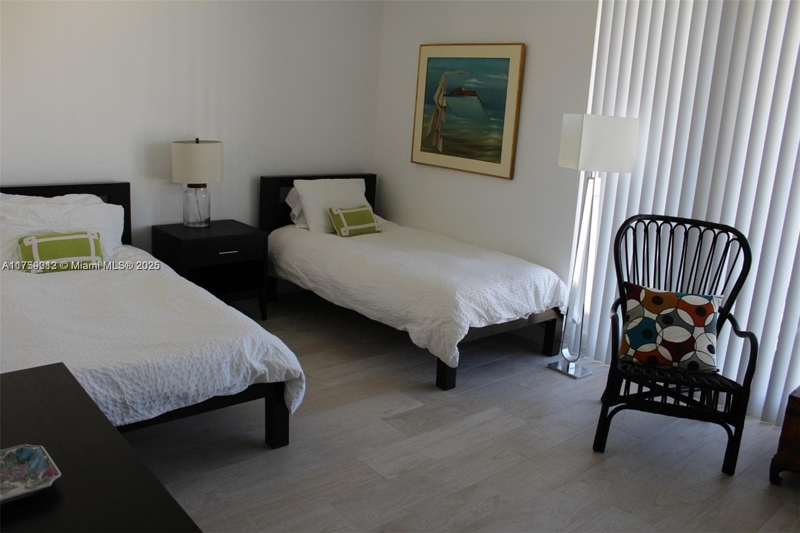 881 Ocean Dr 22F photo 9