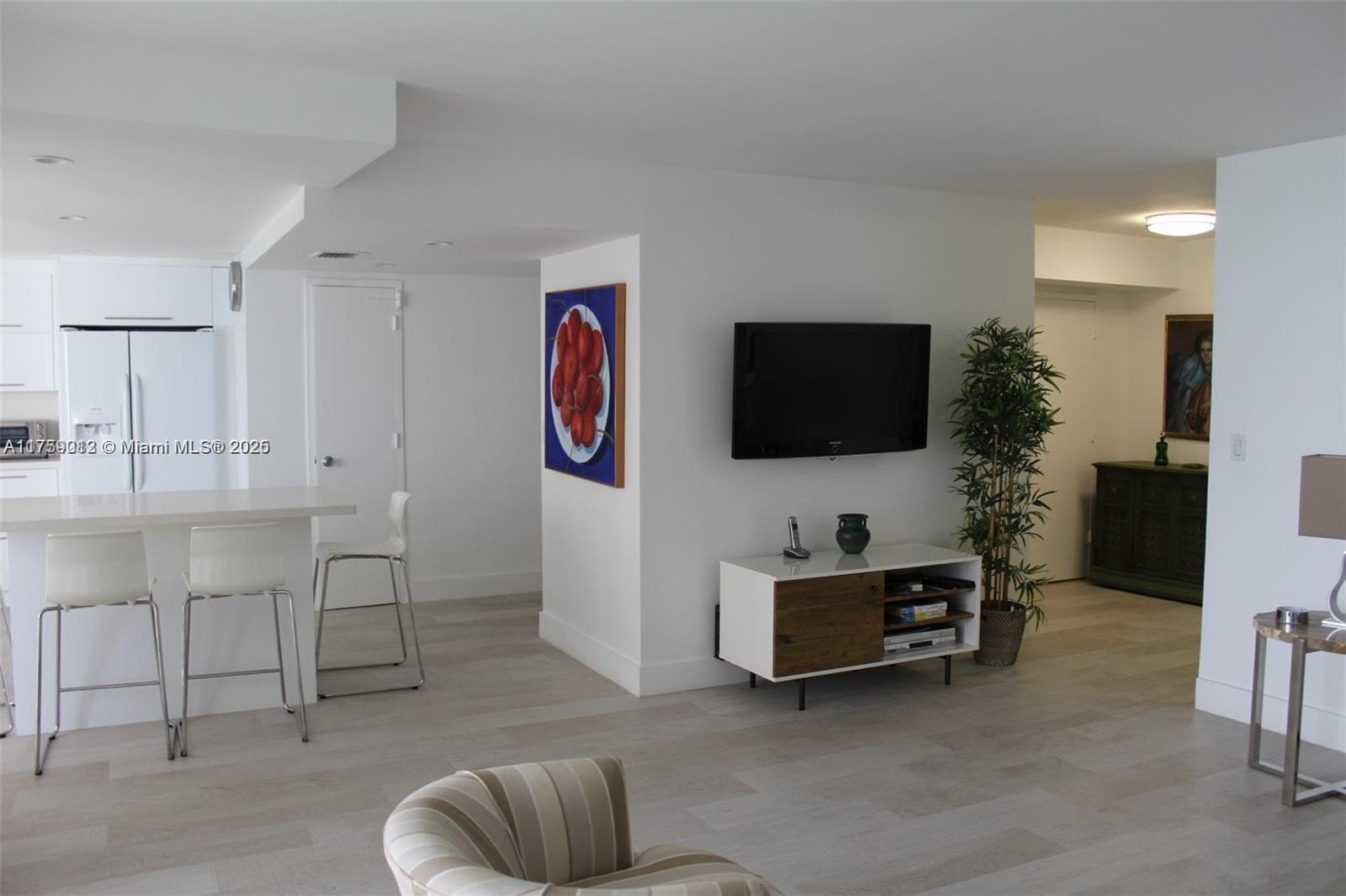 881 Ocean Dr 22F photo 11
