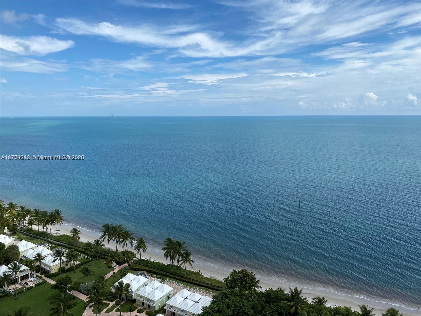 881 Ocean Dr 22F photo 4