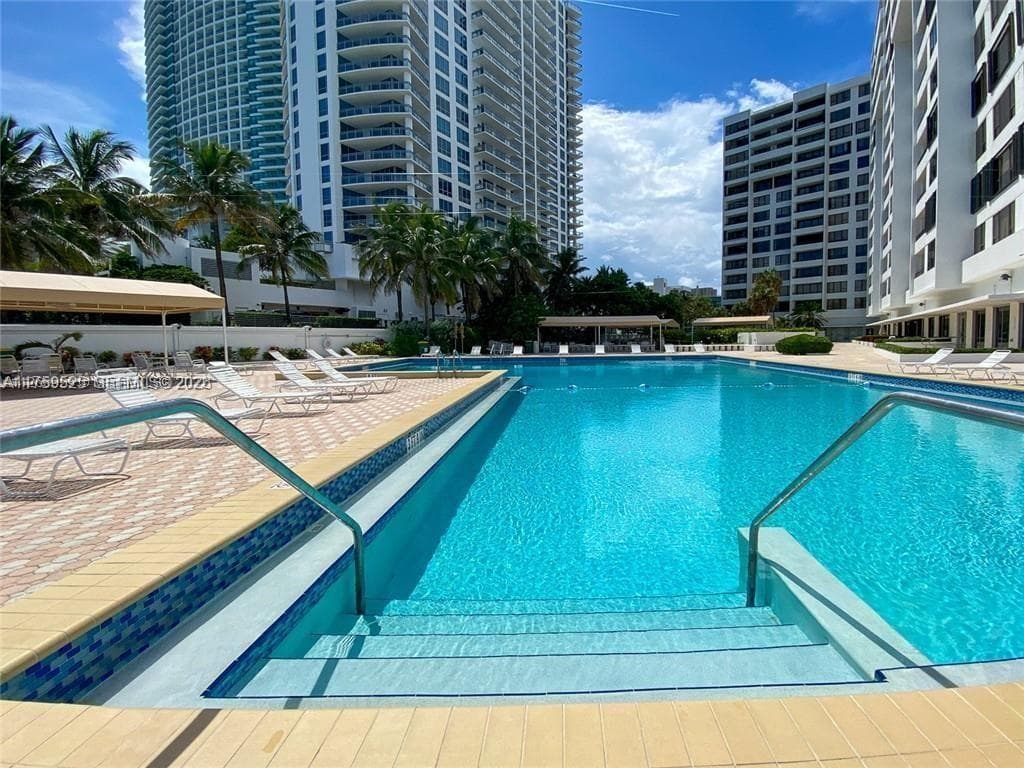 3505 S Ocean Dr 1014 photo 25