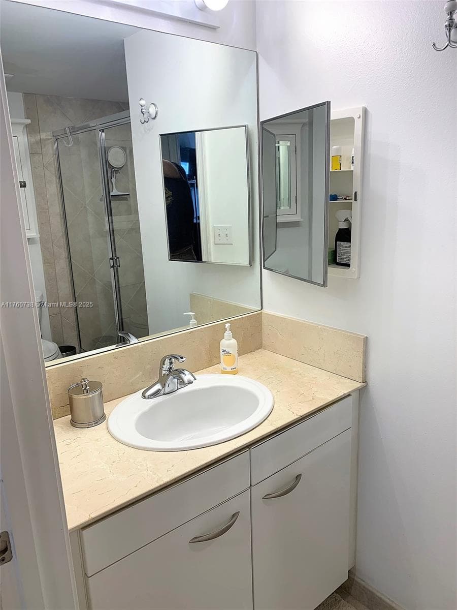2080 Ocean Drive 304 photo 16
