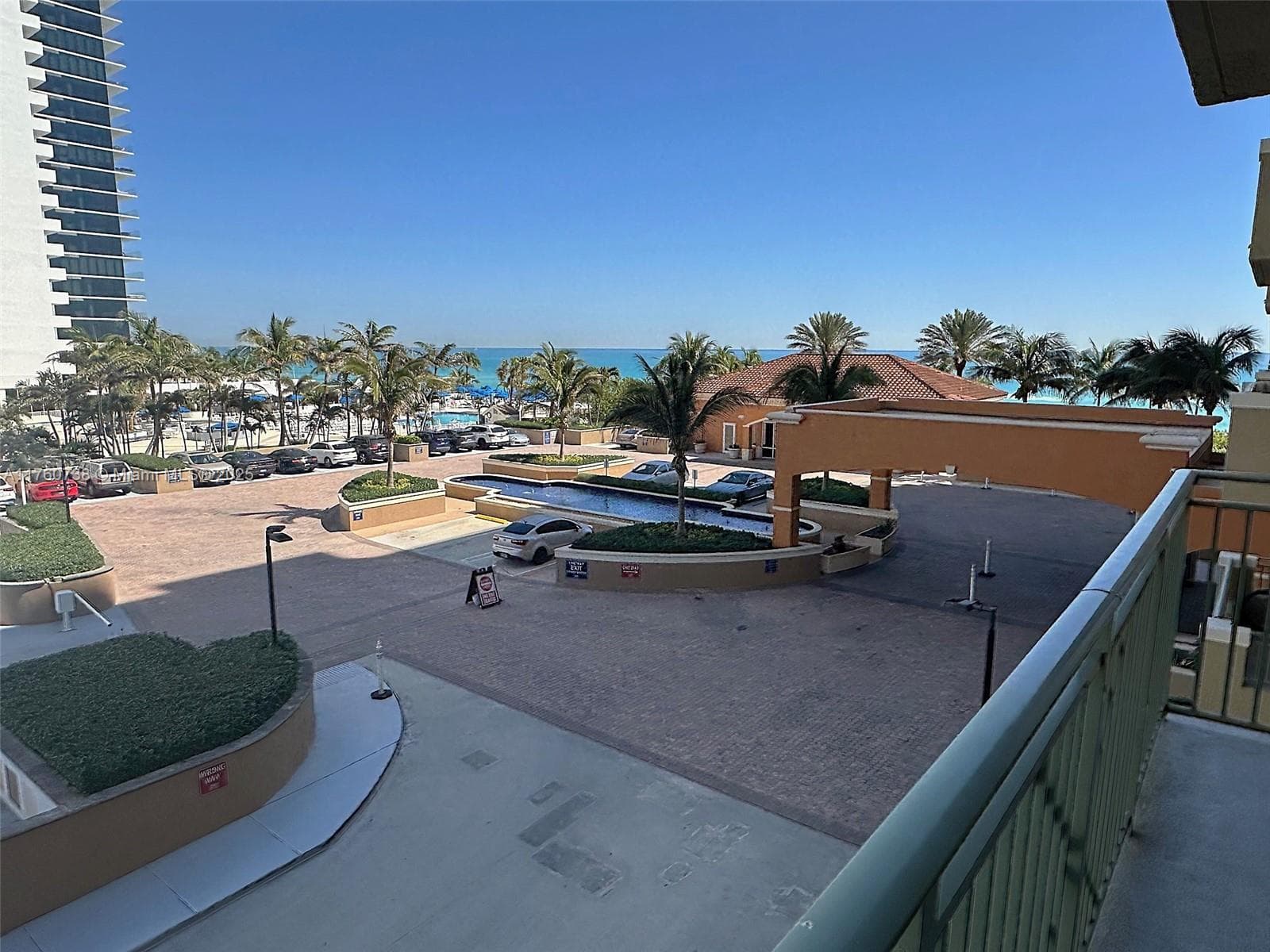 2080 Ocean Drive 304 photo 19