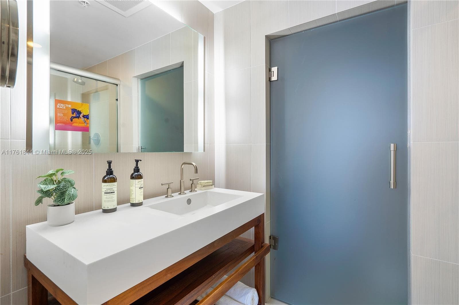 3101 Bayshore Drive 1505 photo 20