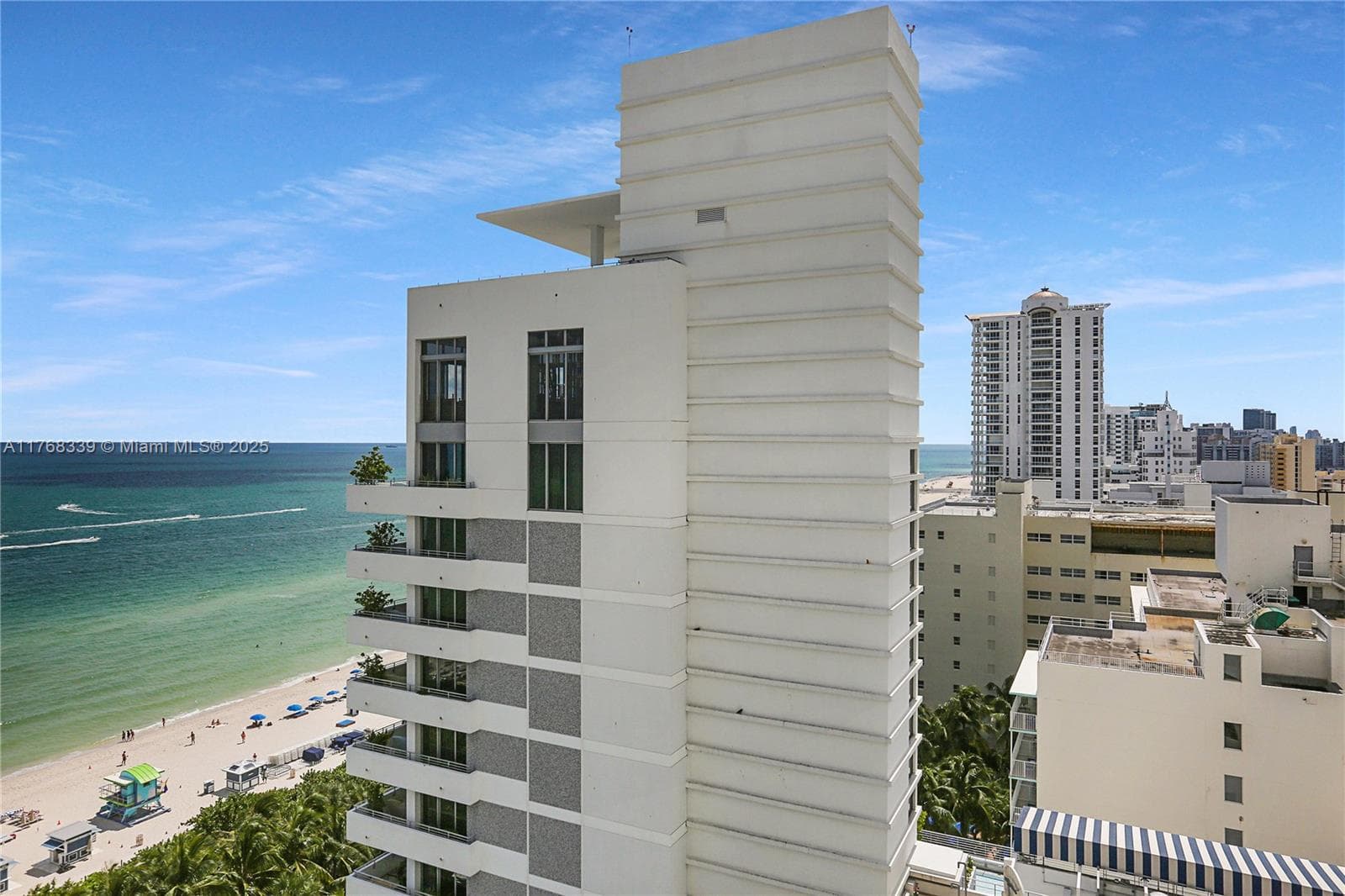 4391 Collins Ave 1415 photo 1