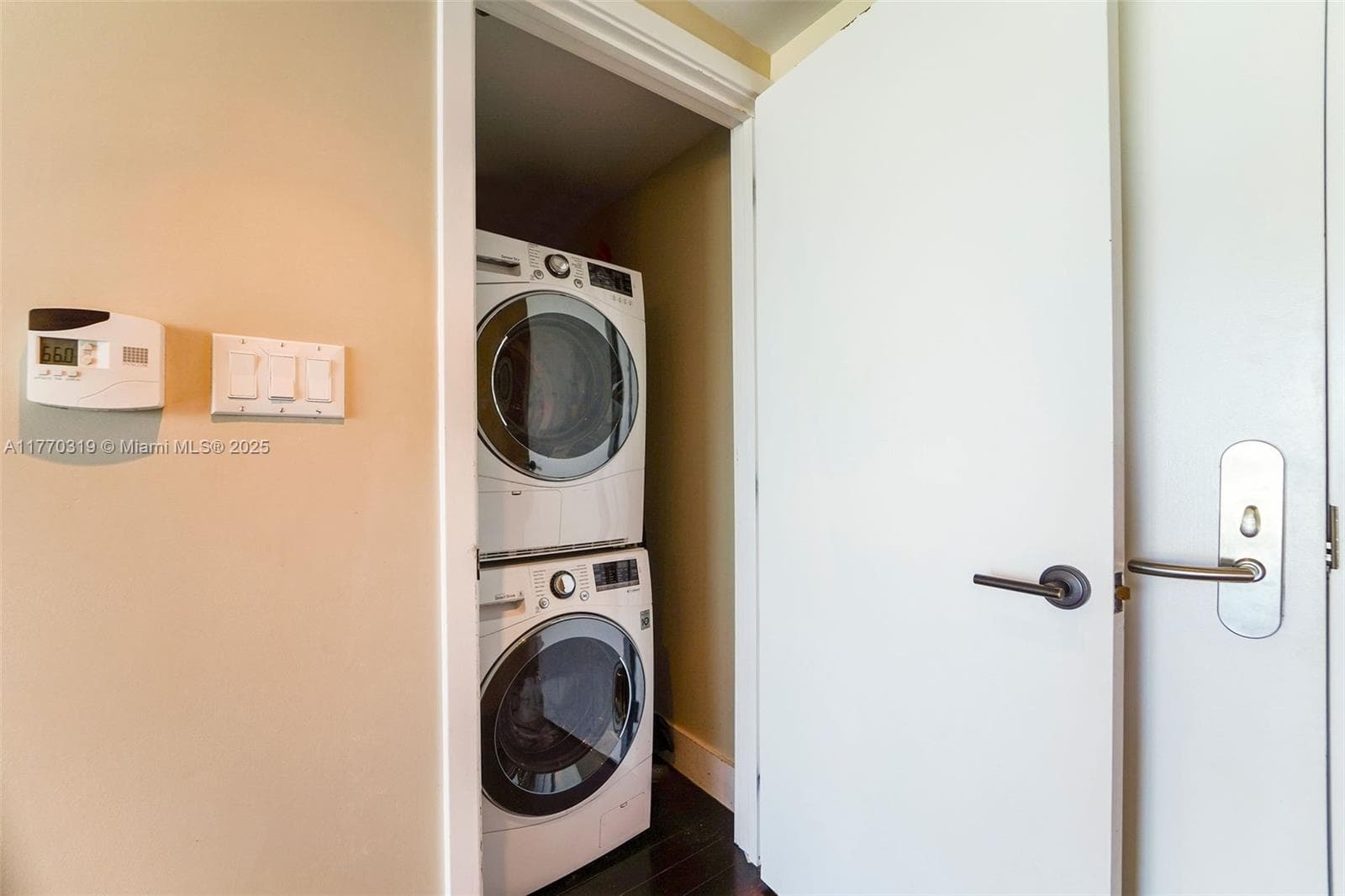 6801 Collins Ave 1214(door1203) photo 12