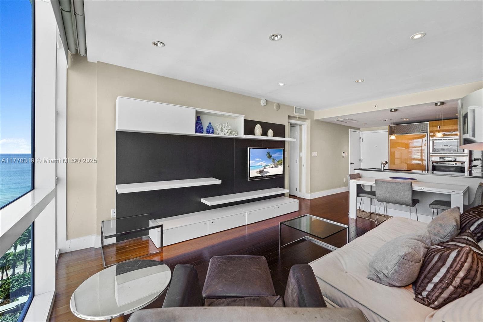 6801 Collins Ave 1214(door1203) photo 18
