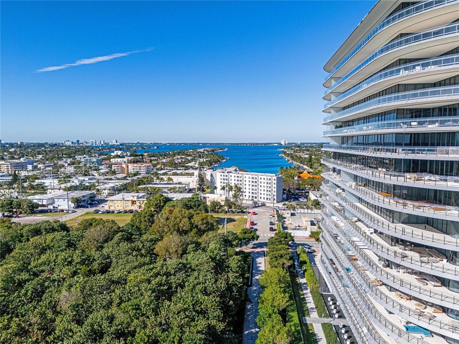 8701 Collins Ave 804 photo 6
