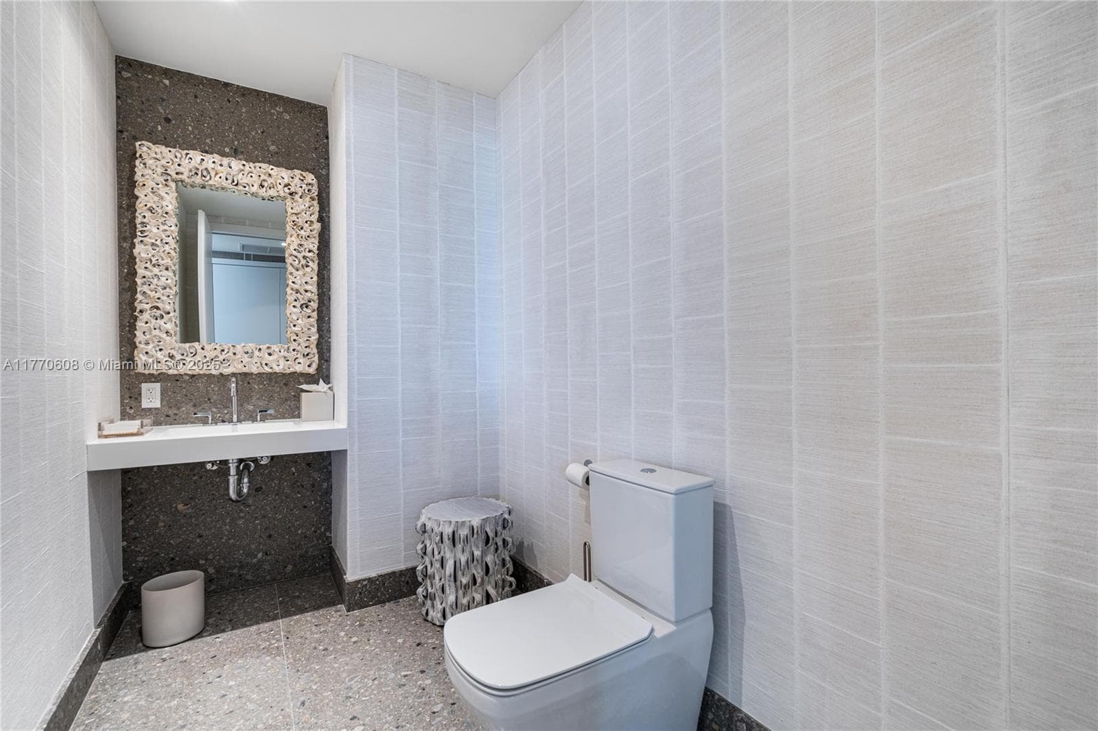 8701 Collins Ave 804 photo 14