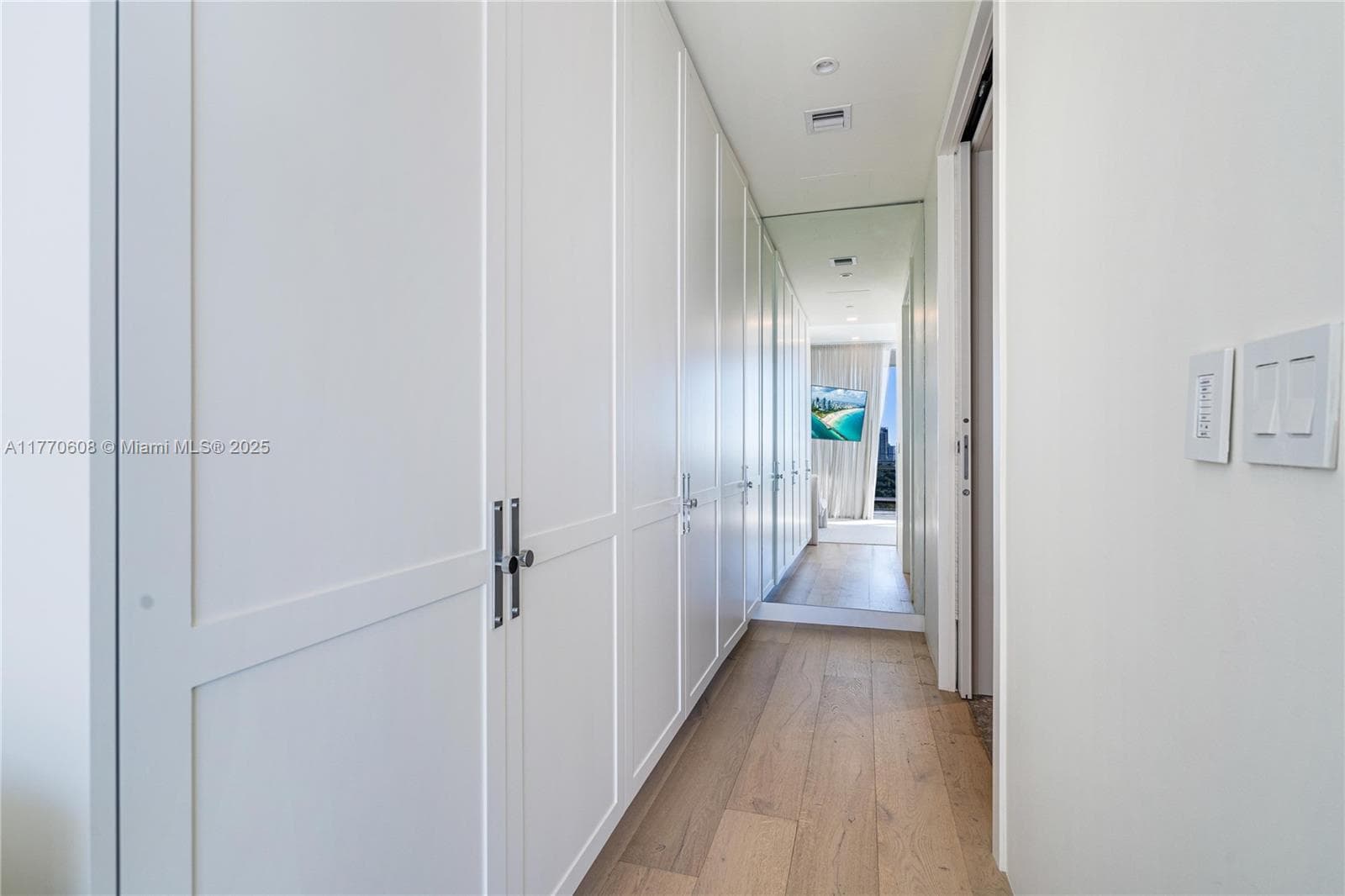 8701 Collins Ave 804 photo 18
